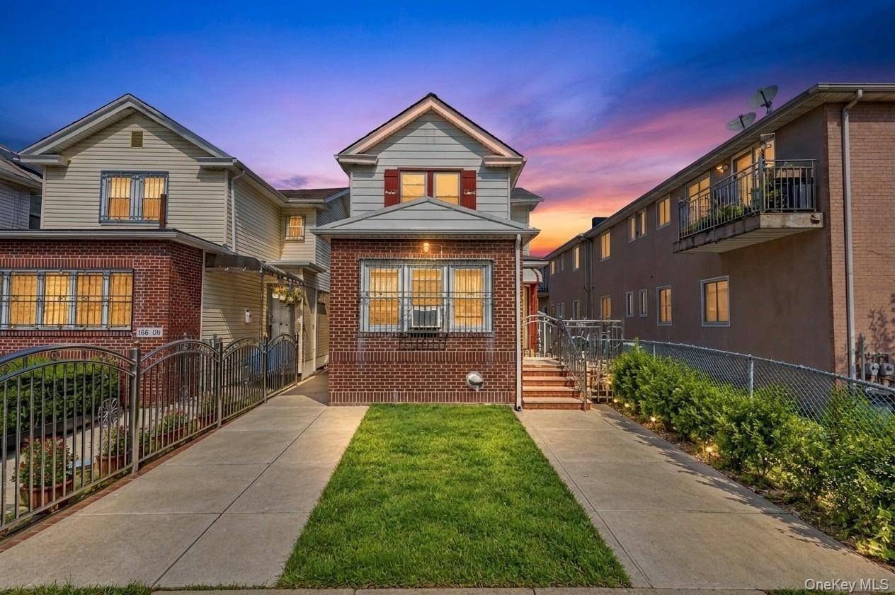 168-11 84th AVE, Jamaica, NY 11432