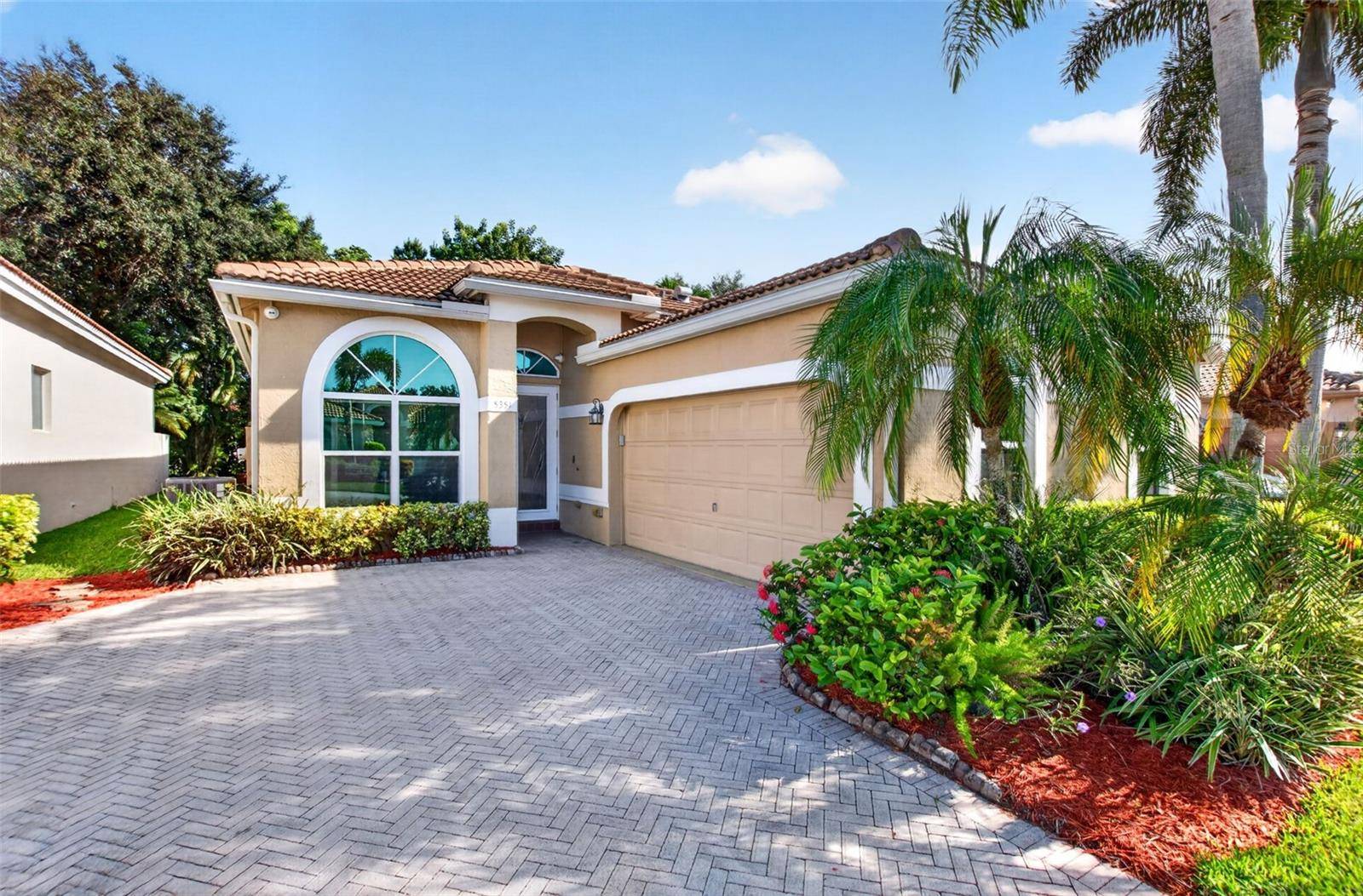 5351 VENTURA DR, Delray Beach, FL 33484