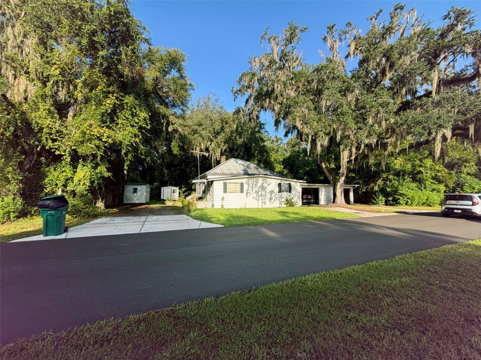 323 S OLD WIRE RD, Wildwood, FL 34785