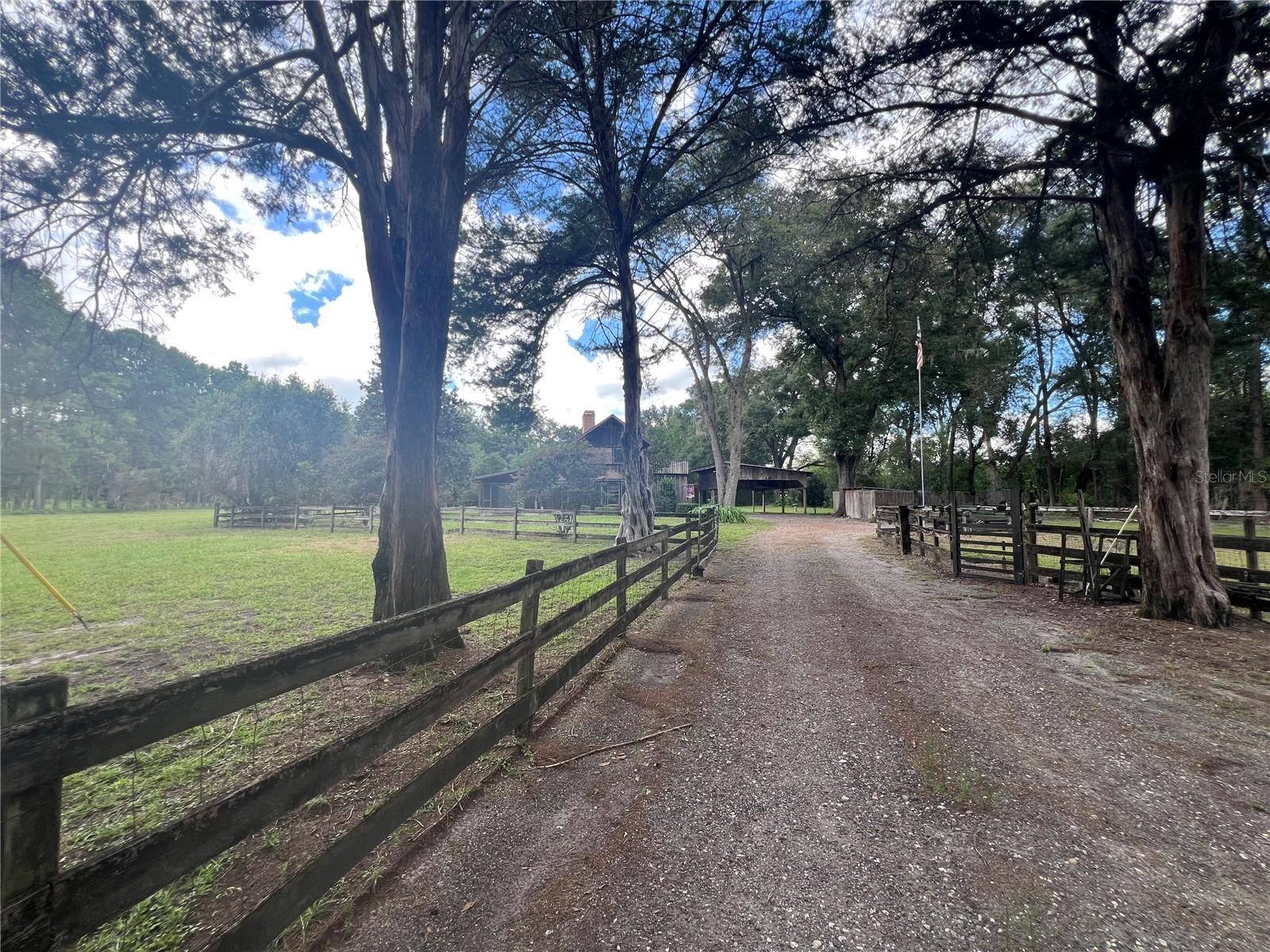 15414 SW 63RD AVE, Archer, FL 32618