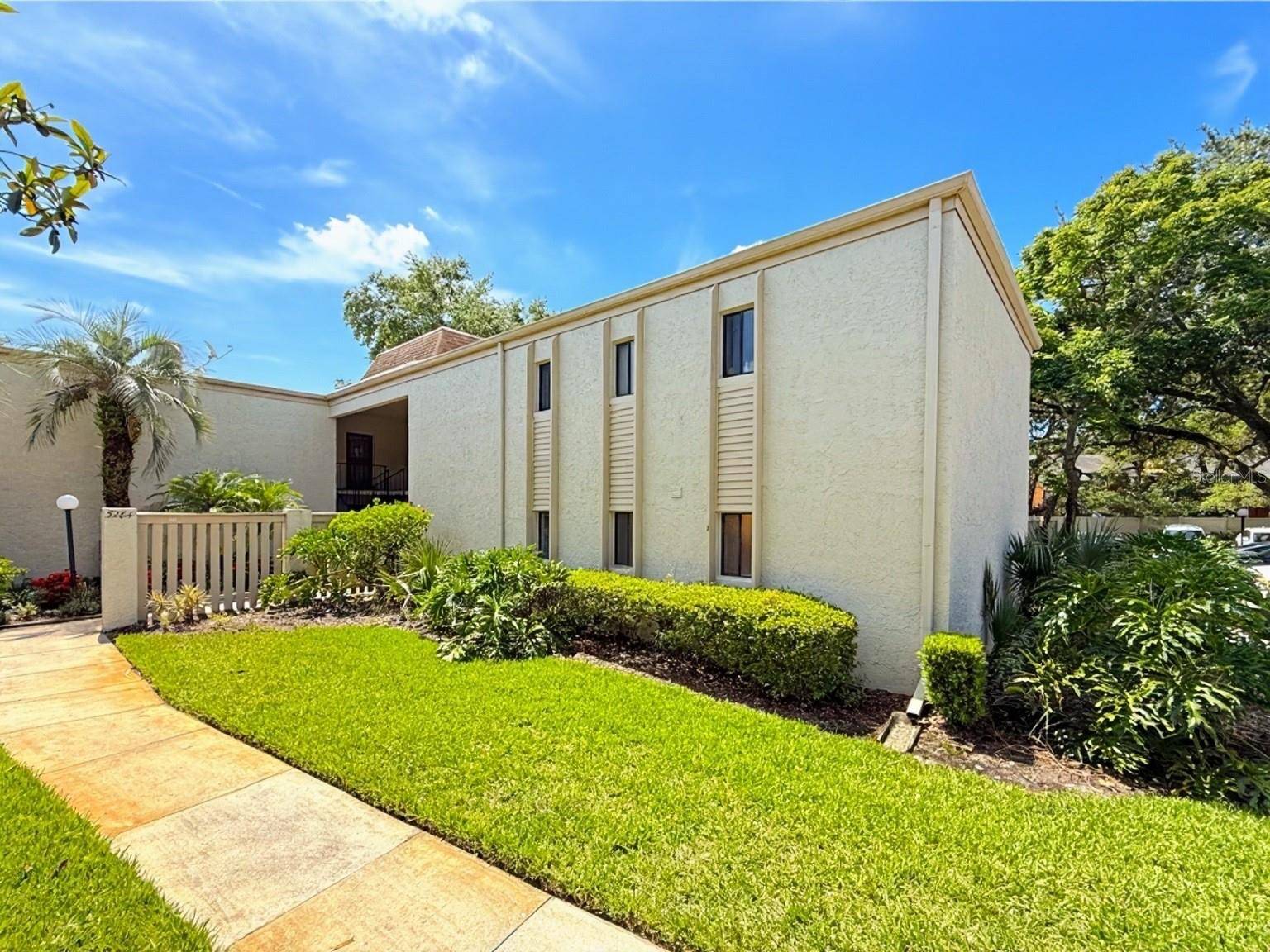 3284 S SEMORAN BLVD #11, Orlando, FL 32822