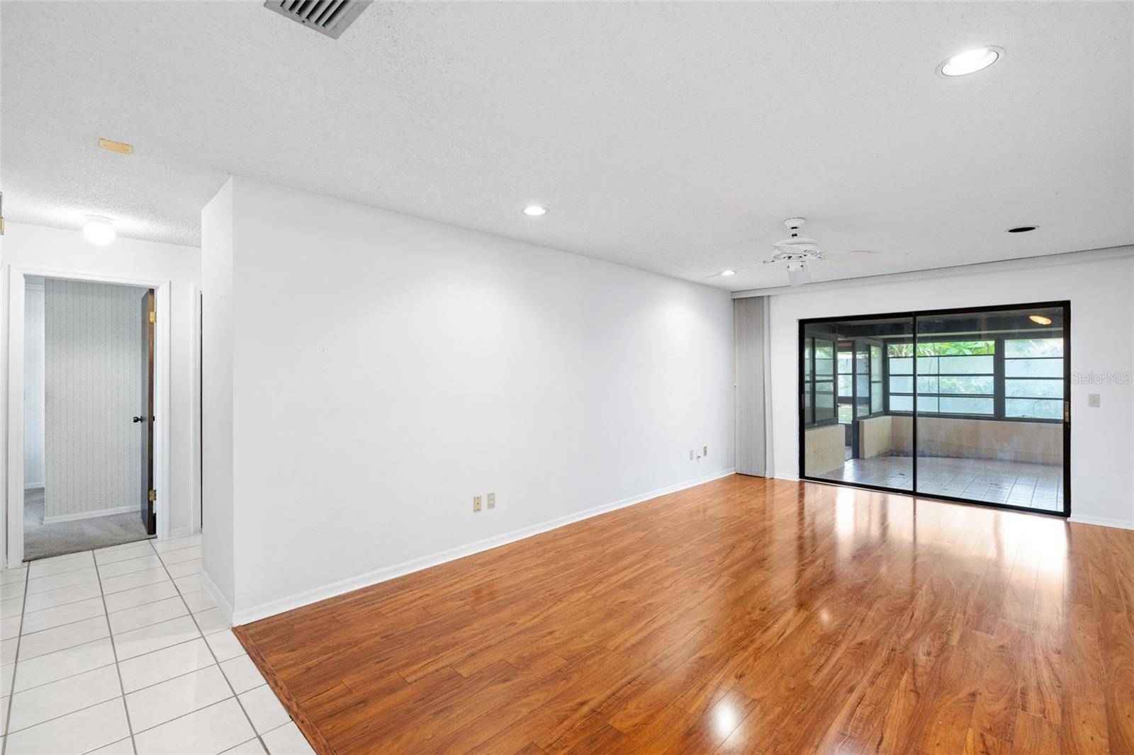 3307 DEL PRADO CT, Tampa, FL 33614