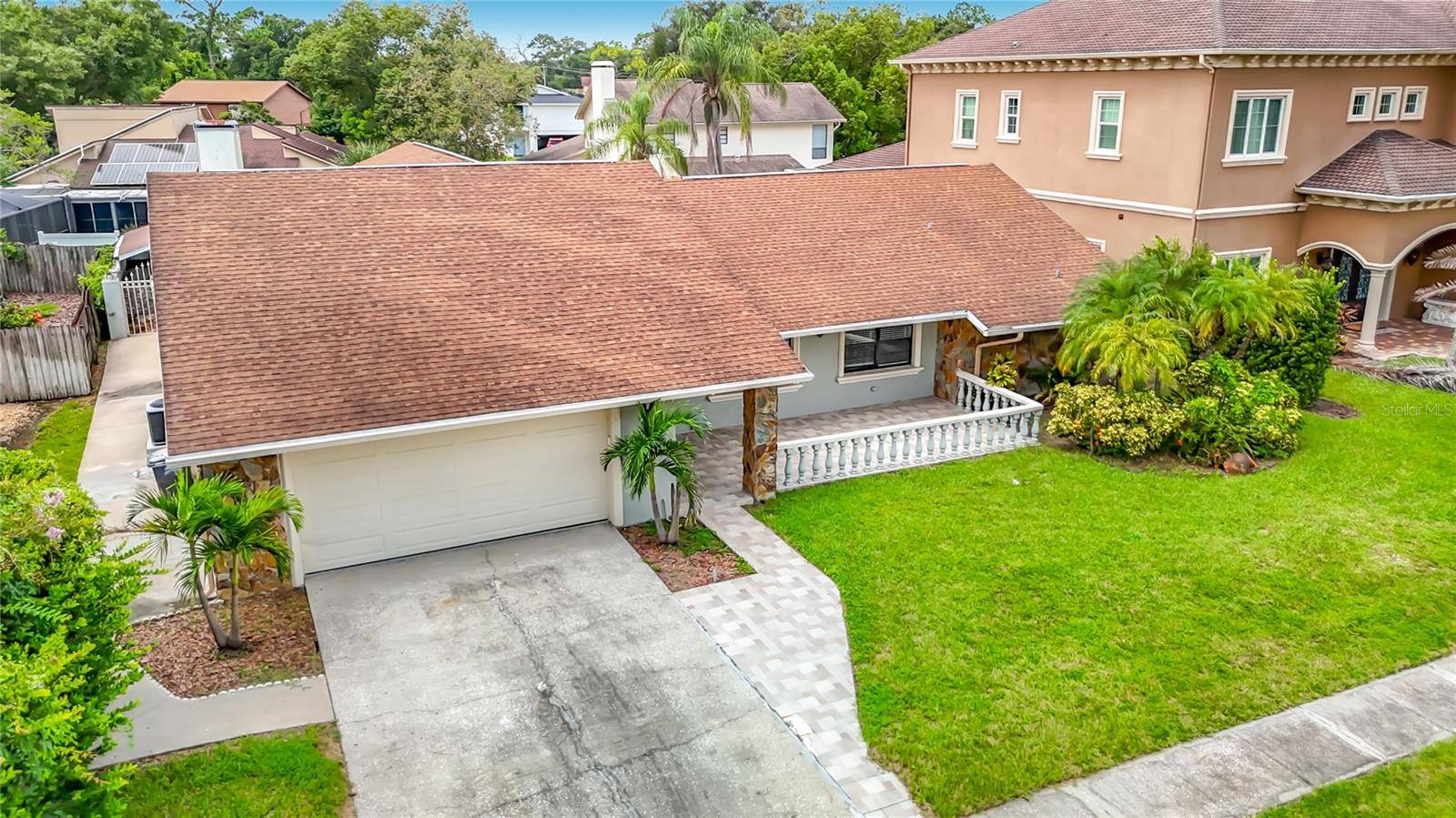 4608 APPLE RIDGE LN, Tampa, FL 33624