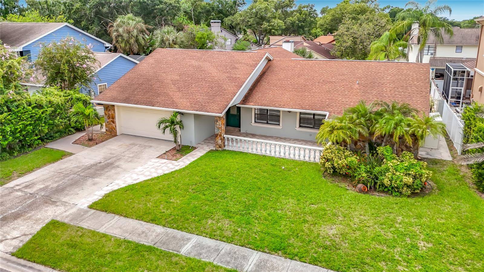 4608 APPLE RIDGE LN, Tampa, FL 33624