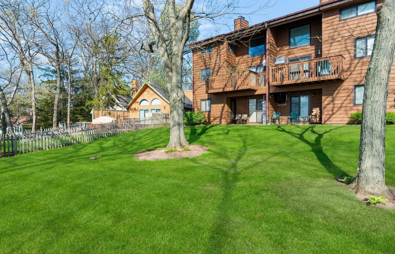 6922 238th AVE #10, Paddock Lake, WI 53168