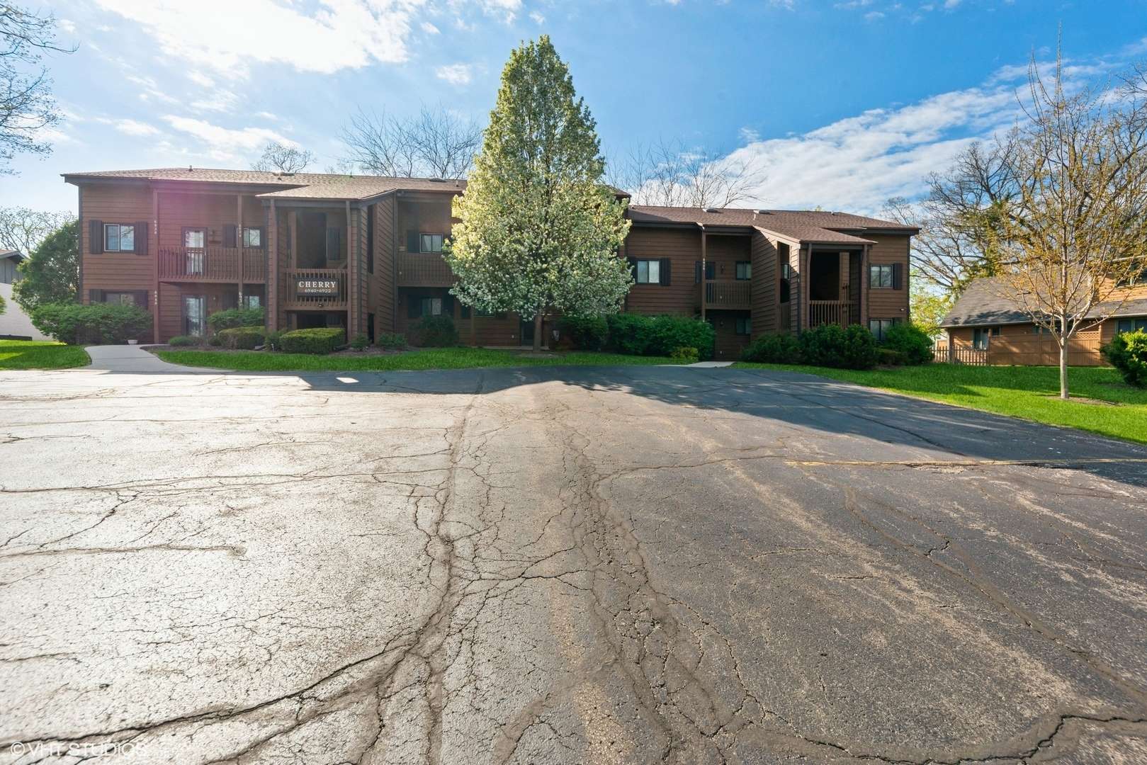 6922 238th AVE #10, Paddock Lake, WI 53168