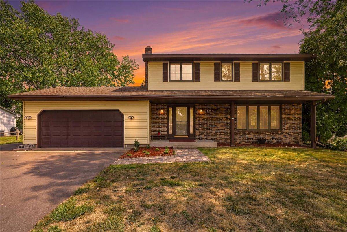 454 Oday ST S, Maplewood, MN 55119