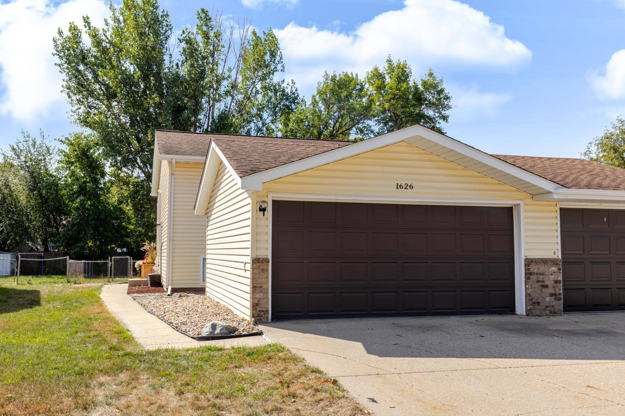 1626 34 1/2 AVE S, Fargo, ND 58104