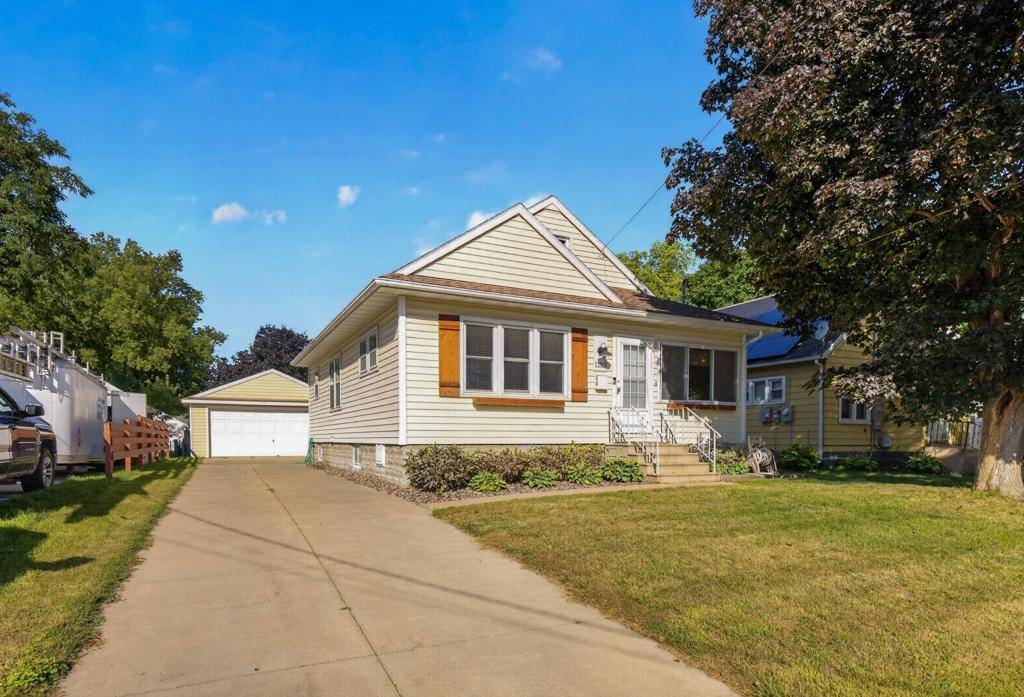 1133 8th AVE SE, Rochester, MN 55904