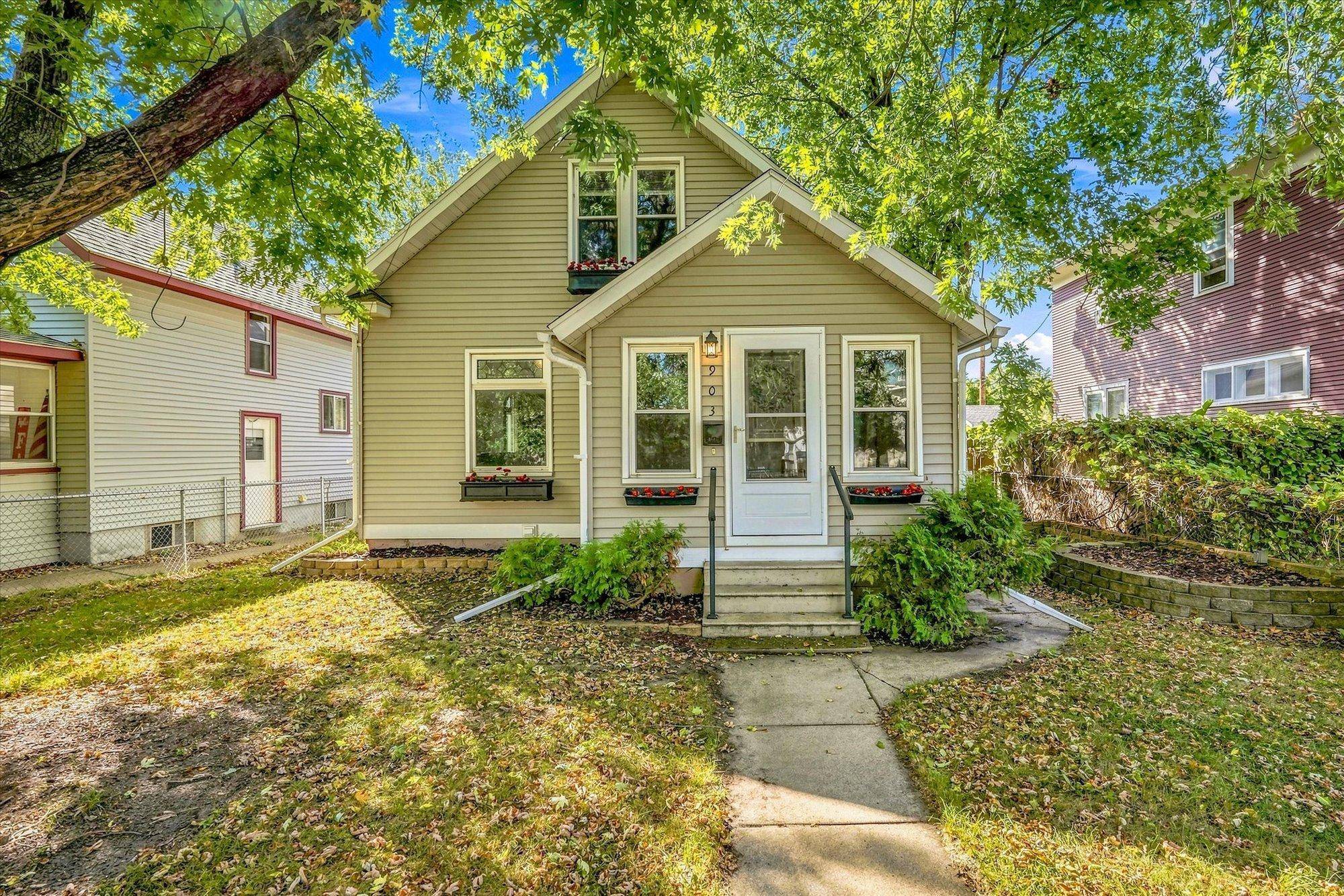 903 11th AVE S, Saint Cloud, MN 56301