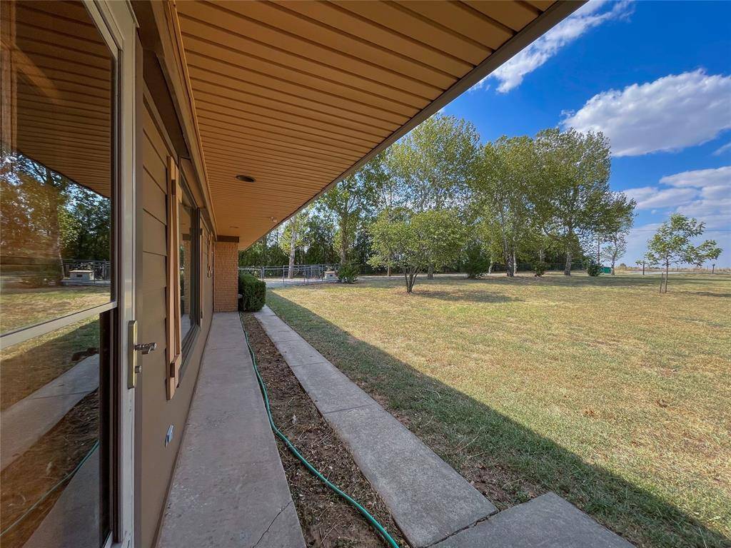 16100 W Britton RD, Yukon, OK 73099