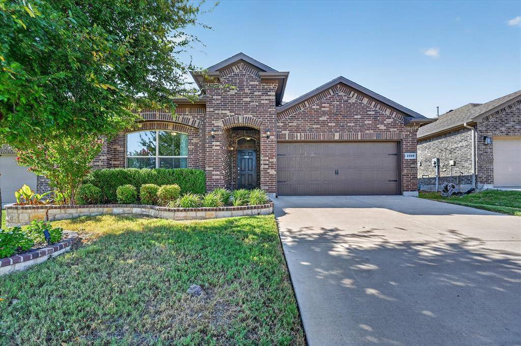2508 Clay Creek Lane, Fort Worth, TX 76177