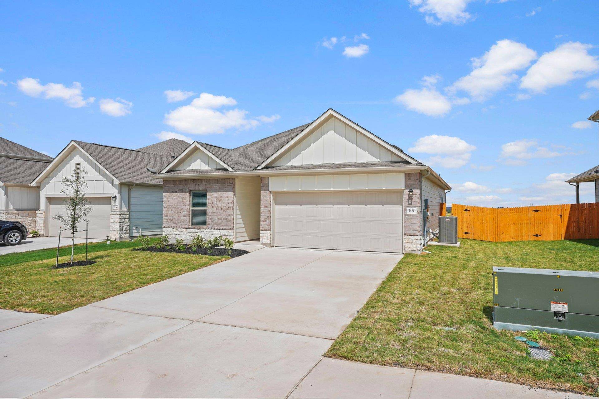 300 Sleep Hollow, Jarrell, TX 76537