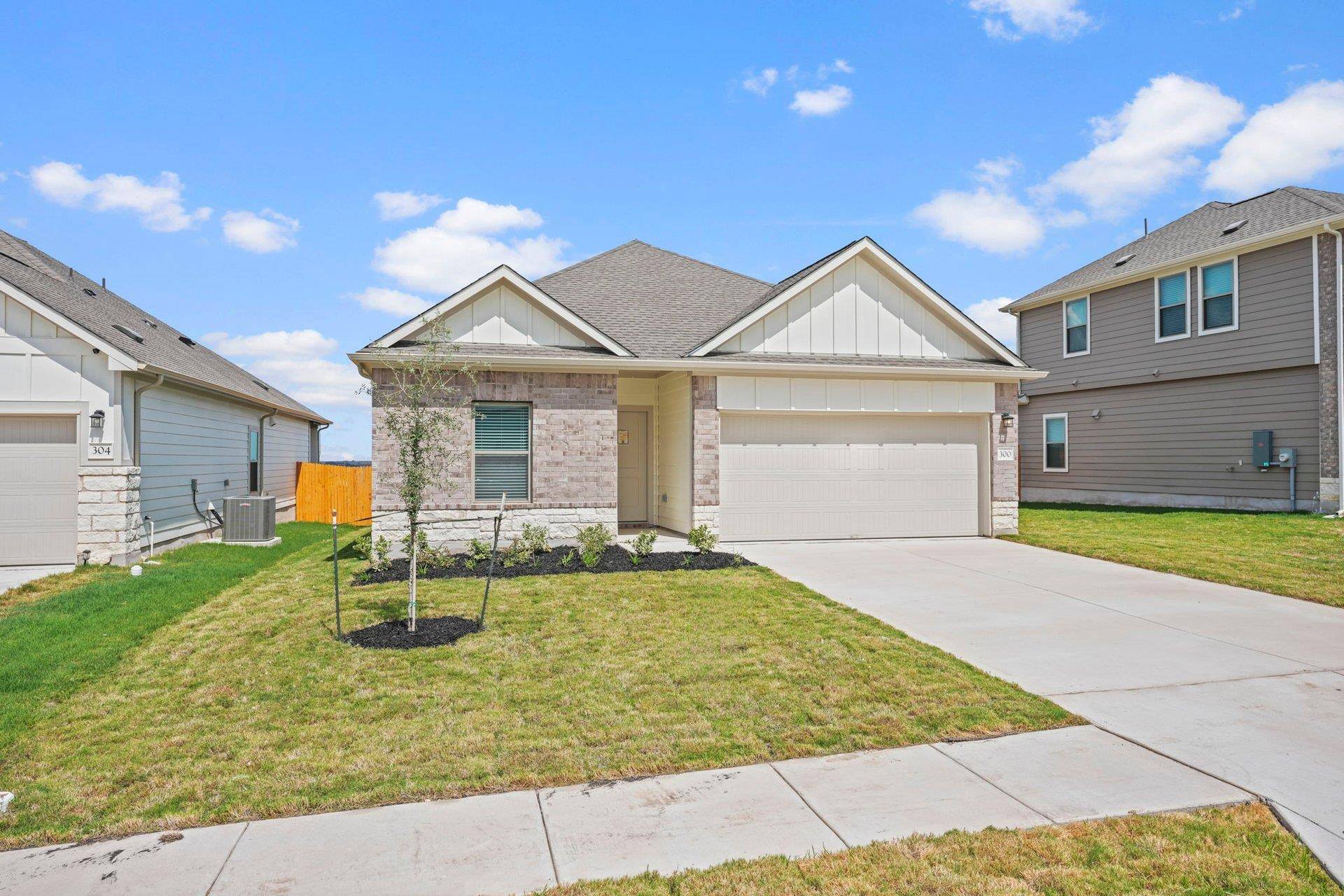 300 Sleep Hollow, Jarrell, TX 76537