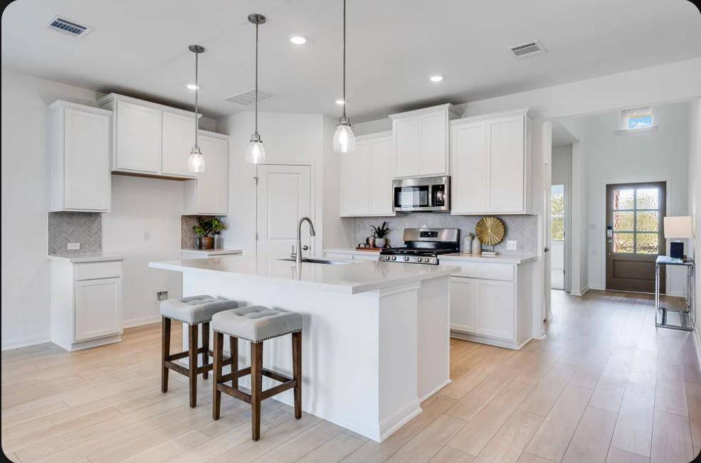 1006 Karly CV, Hutto, TX 78634