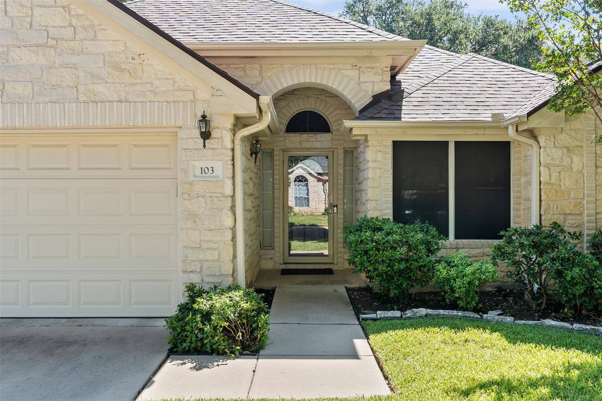 103 Village DR, Georgetown, TX 78628