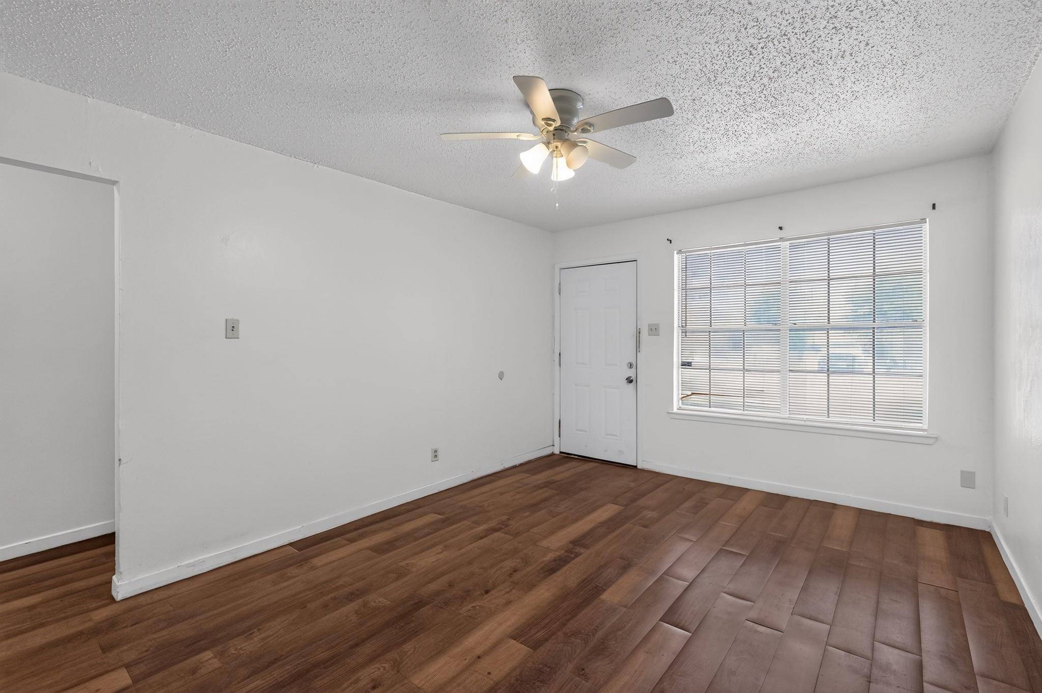 914 Travis LN, Harker Heights, TX 76548
