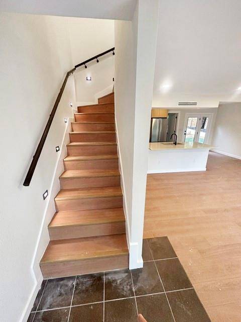 1413 Valleyridge DR #B, Austin, TX 78704