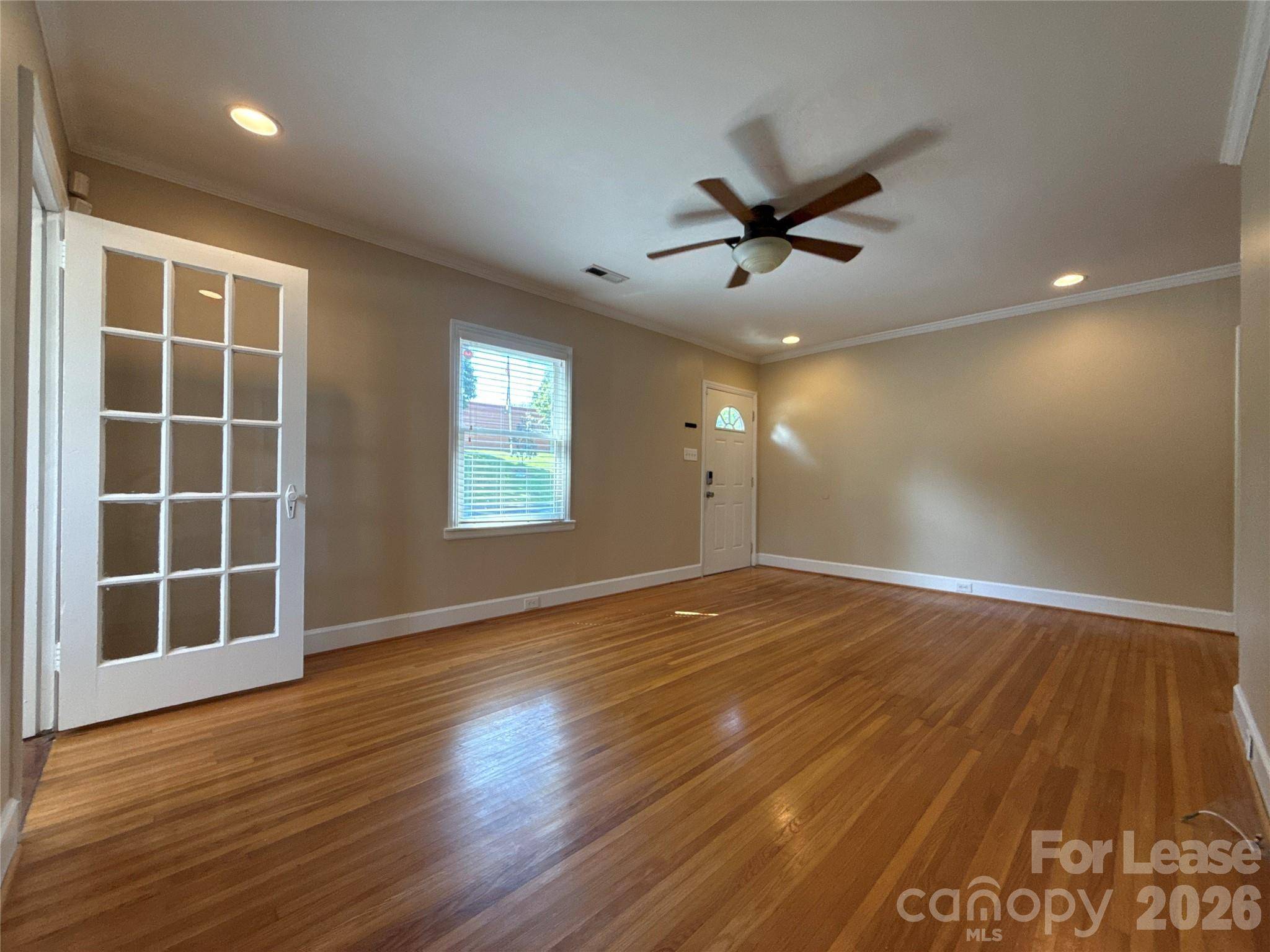 817 Everett PL, Charlotte, NC 28205