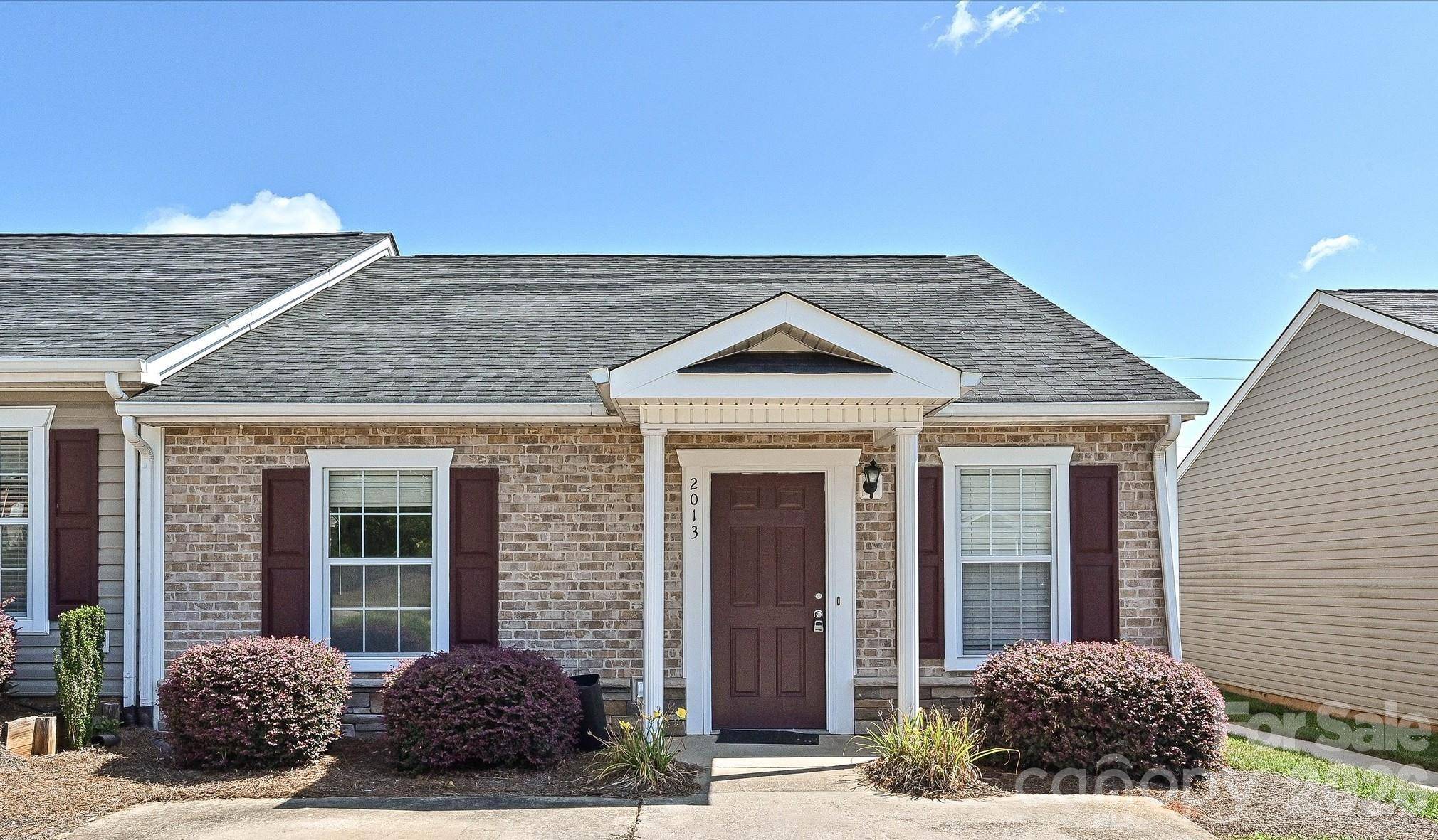 2013 Pin Oak PL, Cramerton, NC 28032