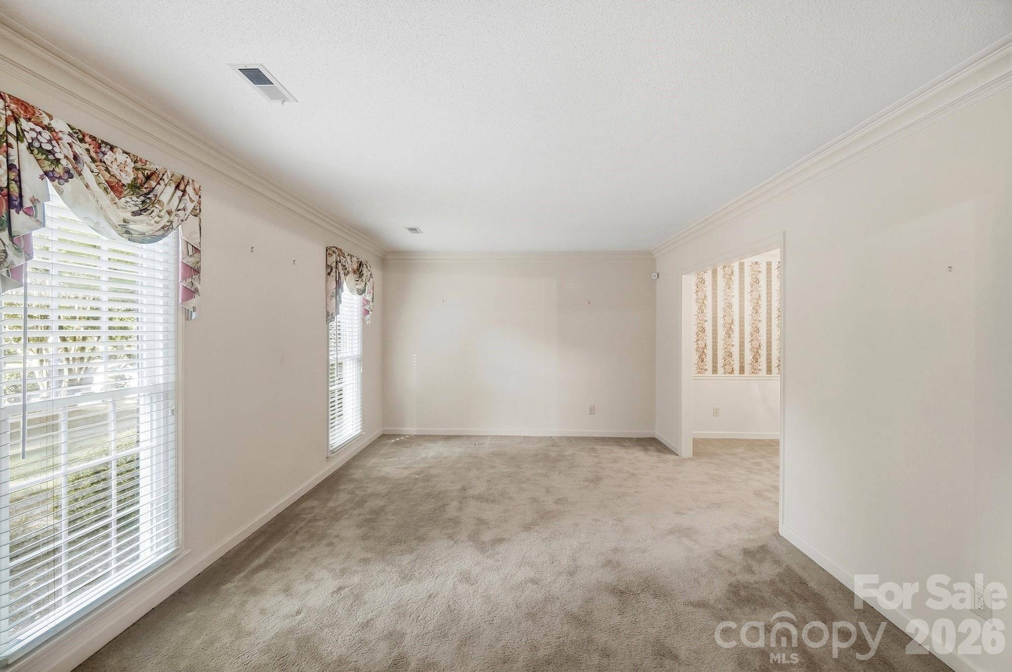 4218 Woodglen LN, Charlotte, NC 28226