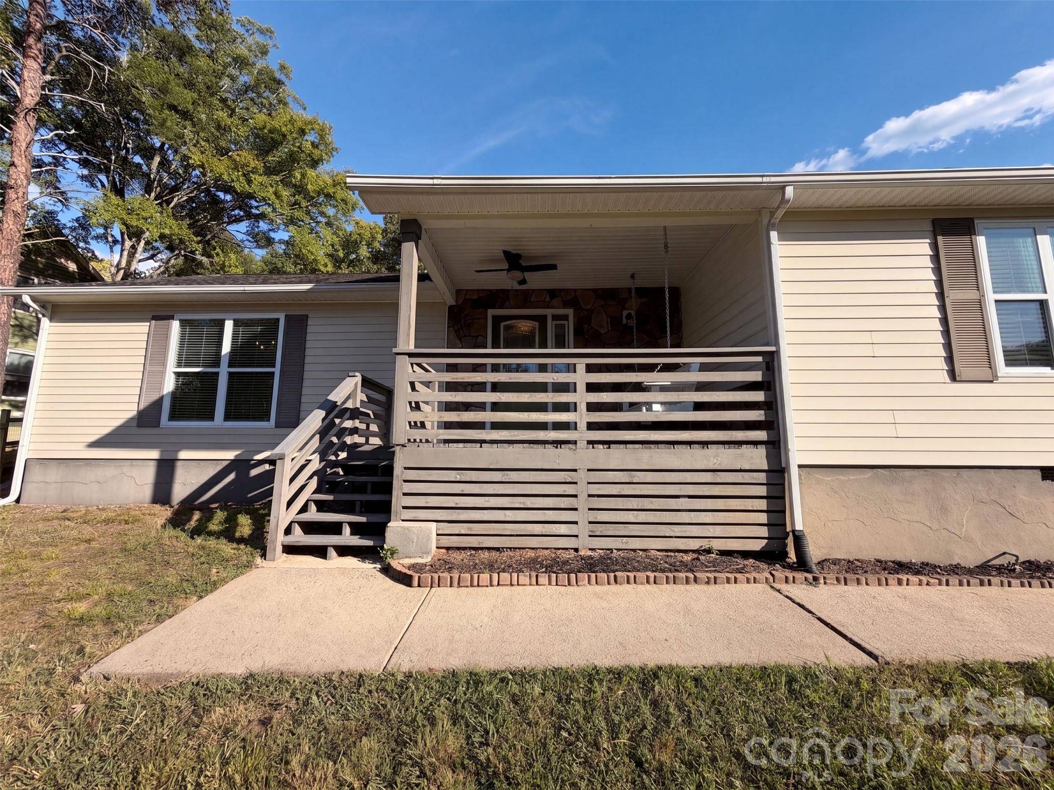 6009 Lanai LN, Tega Cay, SC 29708