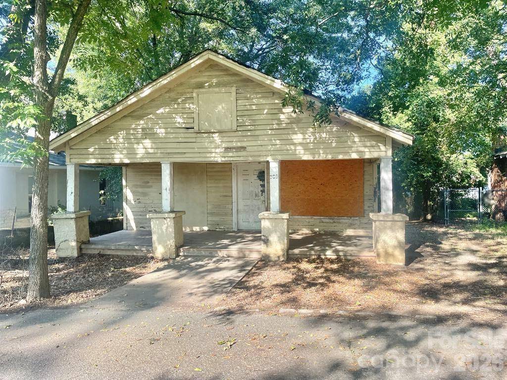 709 Douglas ST, Shelby, NC 28150
