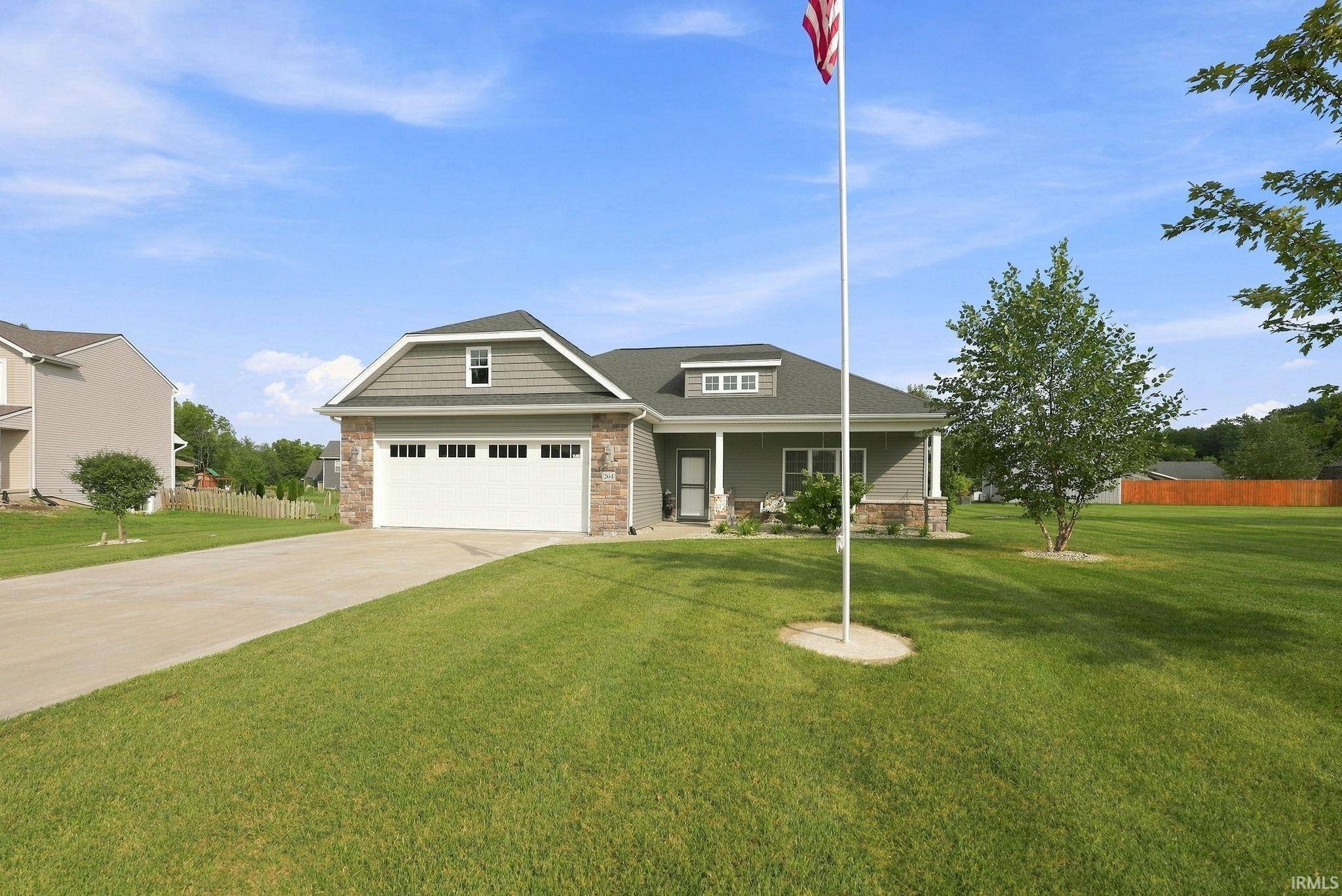 204 Lindenwood DR, Bluffton, IN 46714