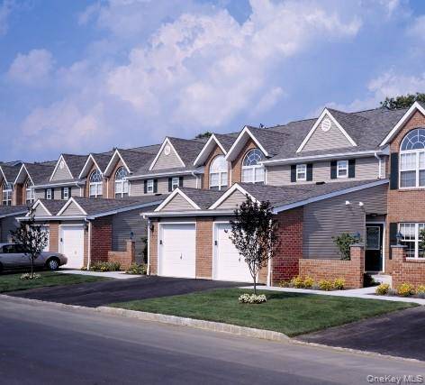 60 Neal #60, Setauket, NY 11733