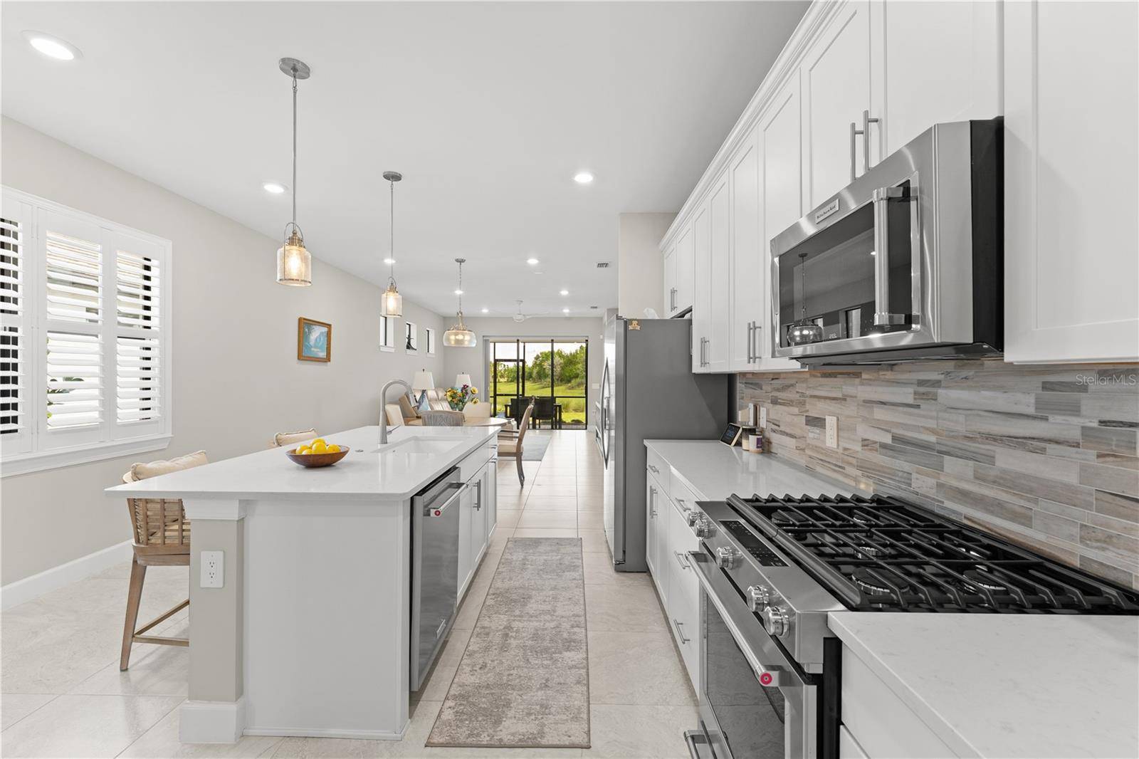 6332 WINDING PINE DR, Nokomis, FL 34275