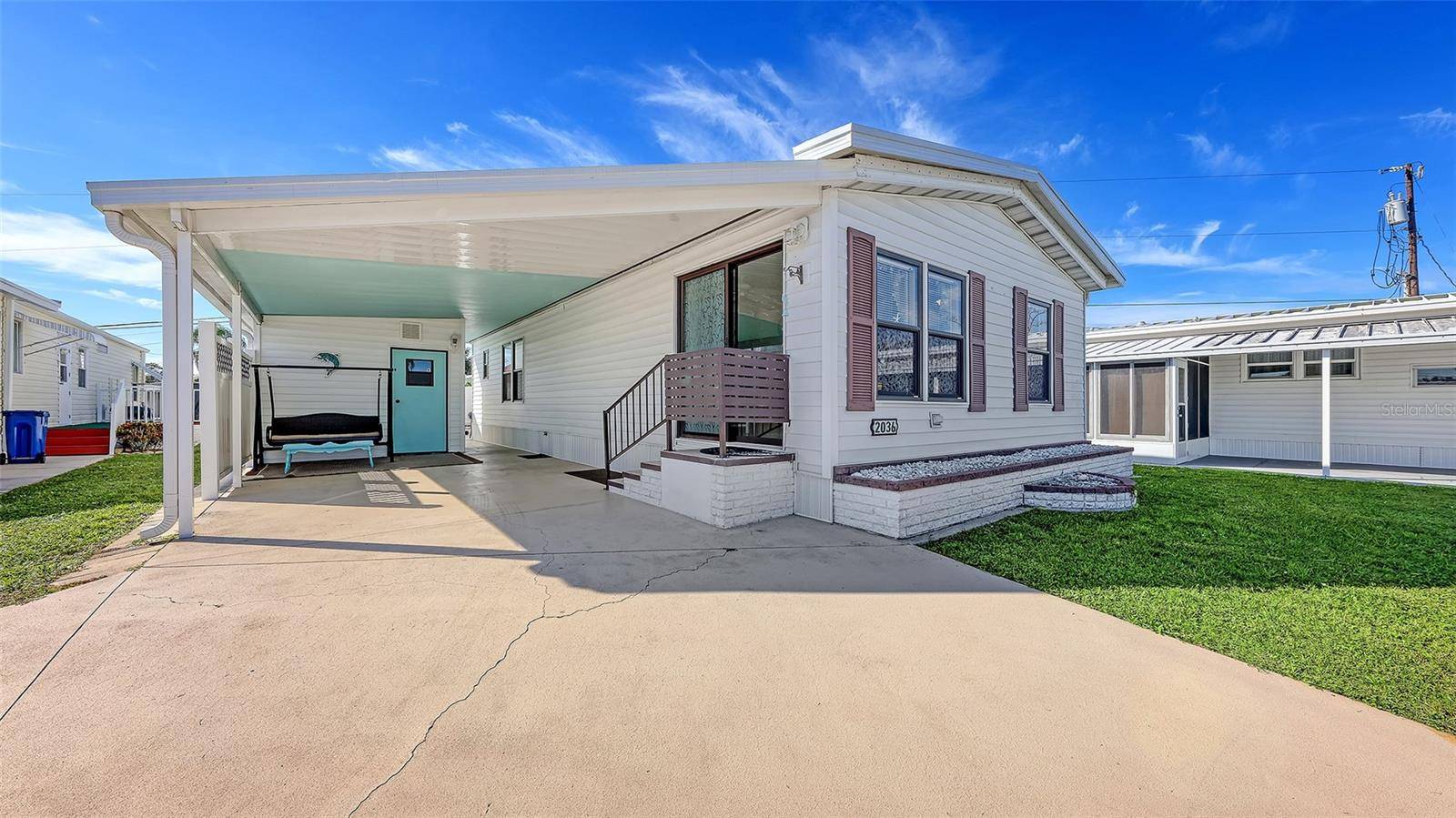 2036 S MOBILE ESTATES DR, Sarasota, FL 34231
