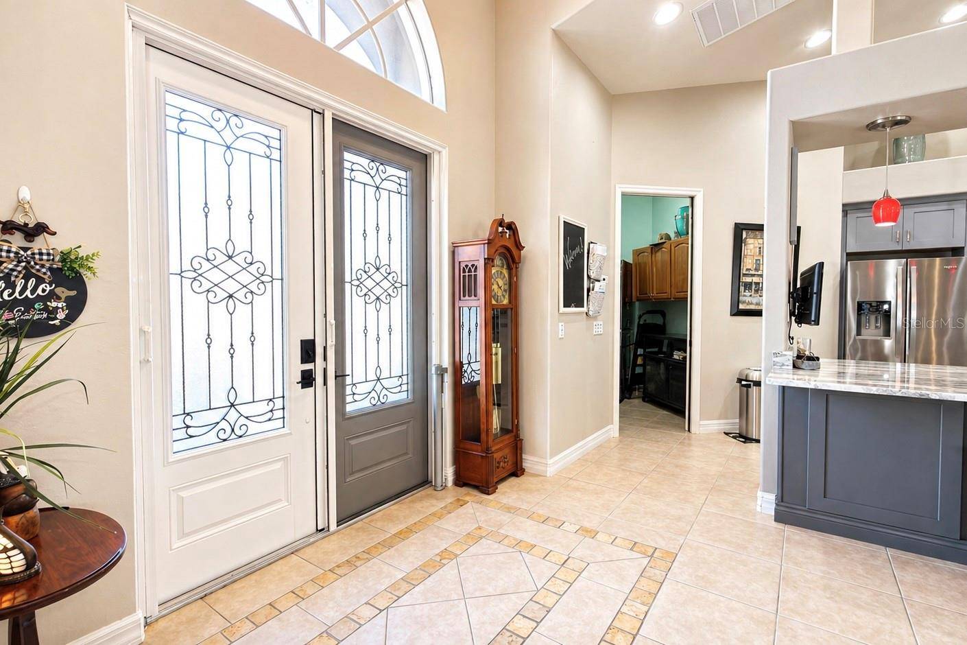 8723 S LAKE CIR, Fort Myers, FL 33908