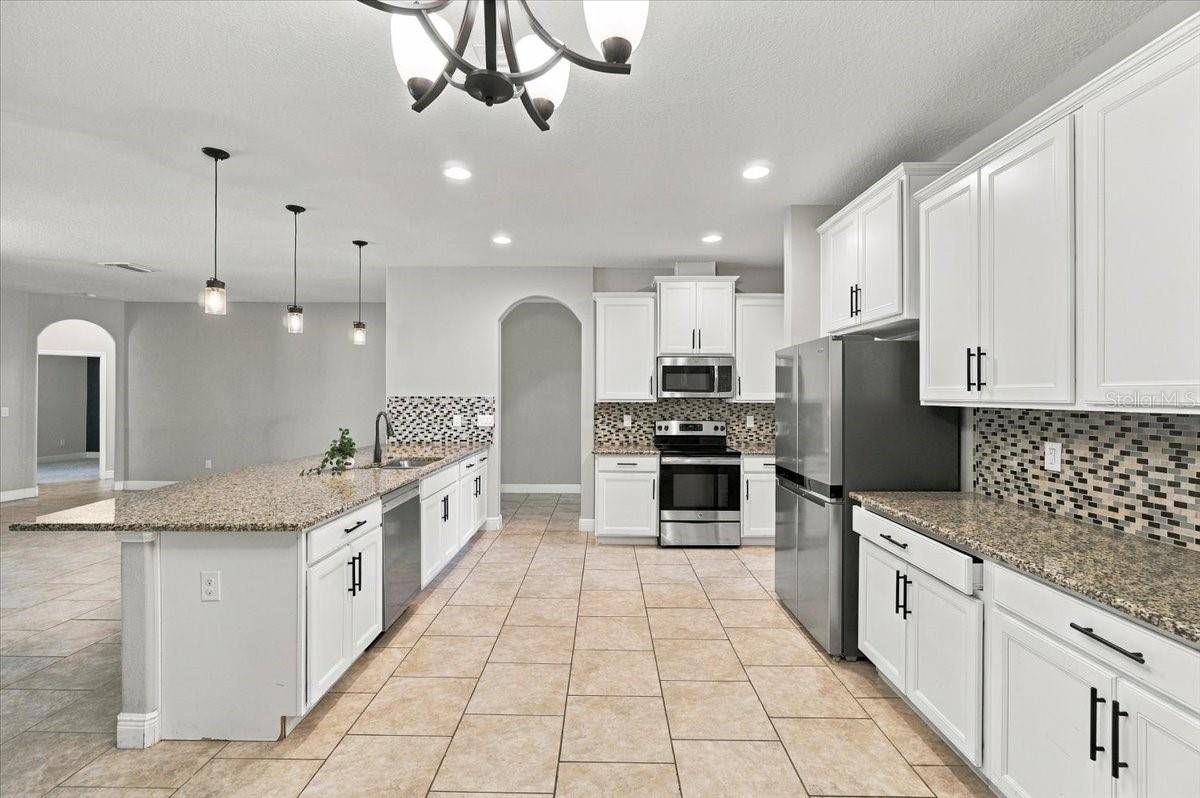 1020 LENA RUN CT, Winter Haven, FL 33880