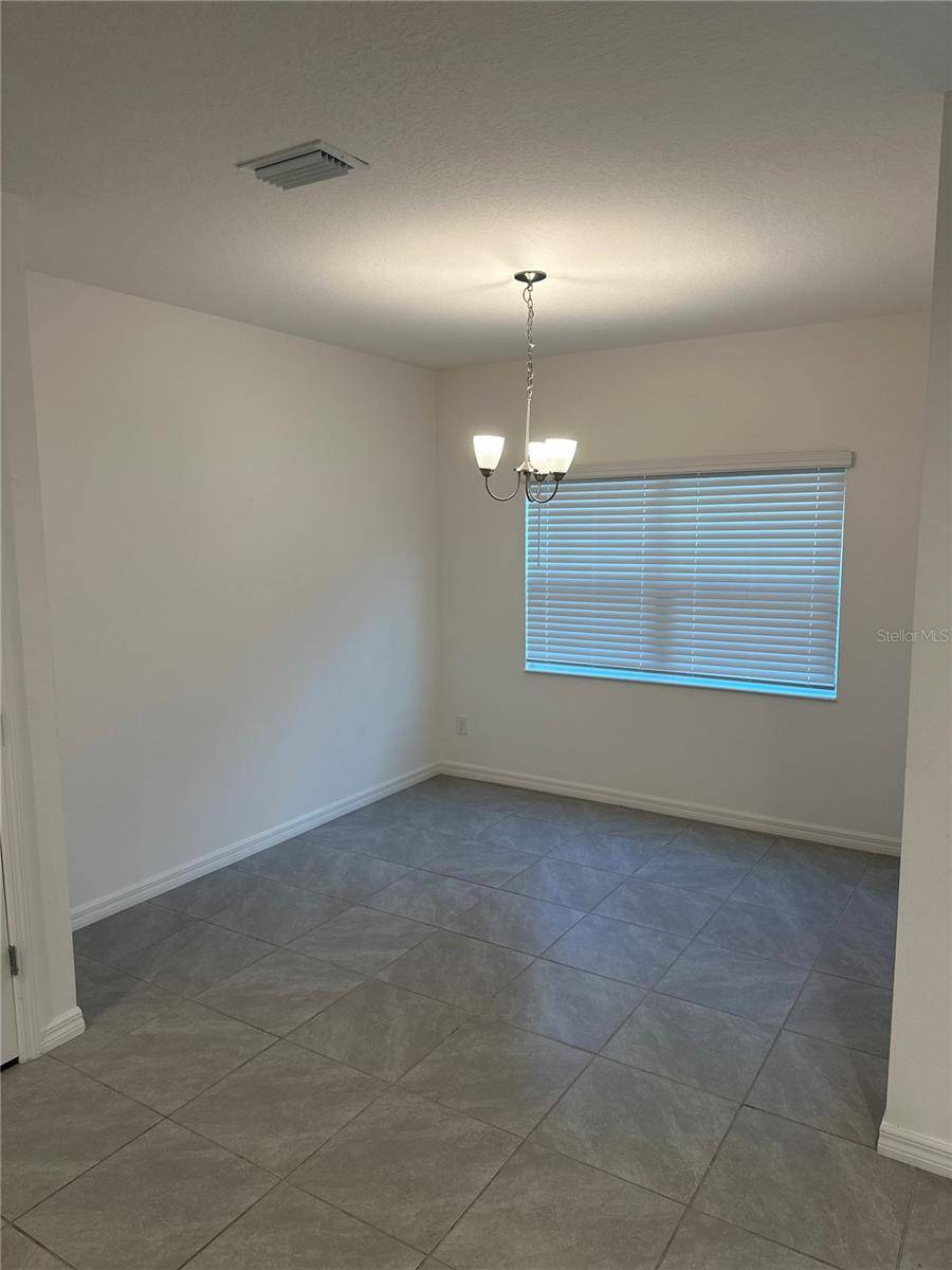 189 GLASS ONION DR, Groveland, FL 34737