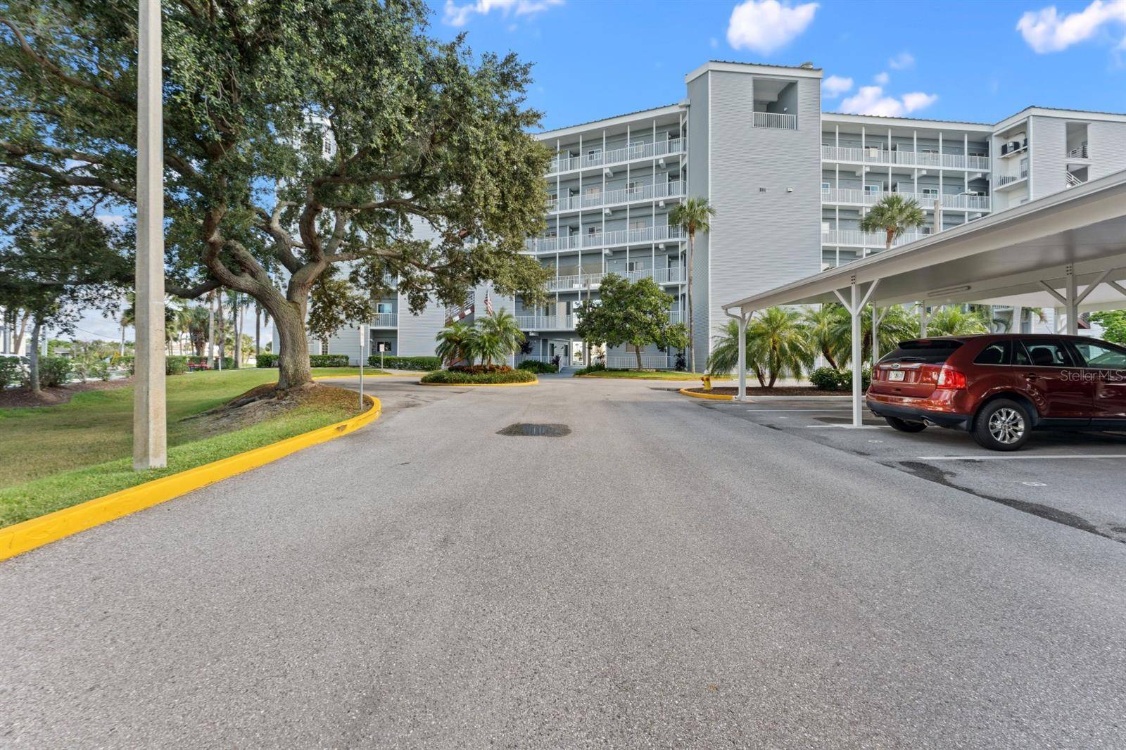 610 ISLAND WAY #408, Clearwater, FL 33767