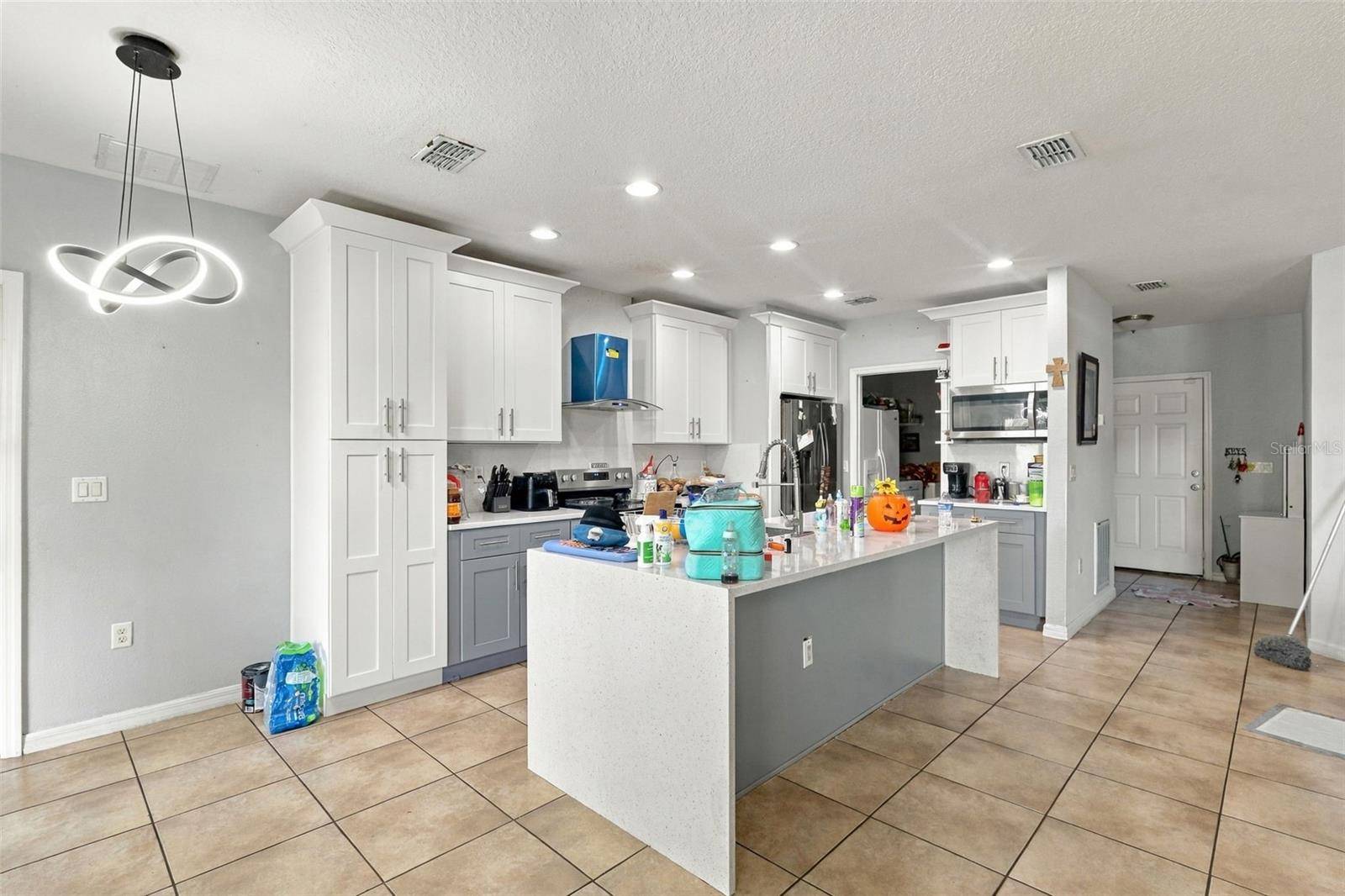 4704 DOYLE DR, Kissimmee, FL 34758