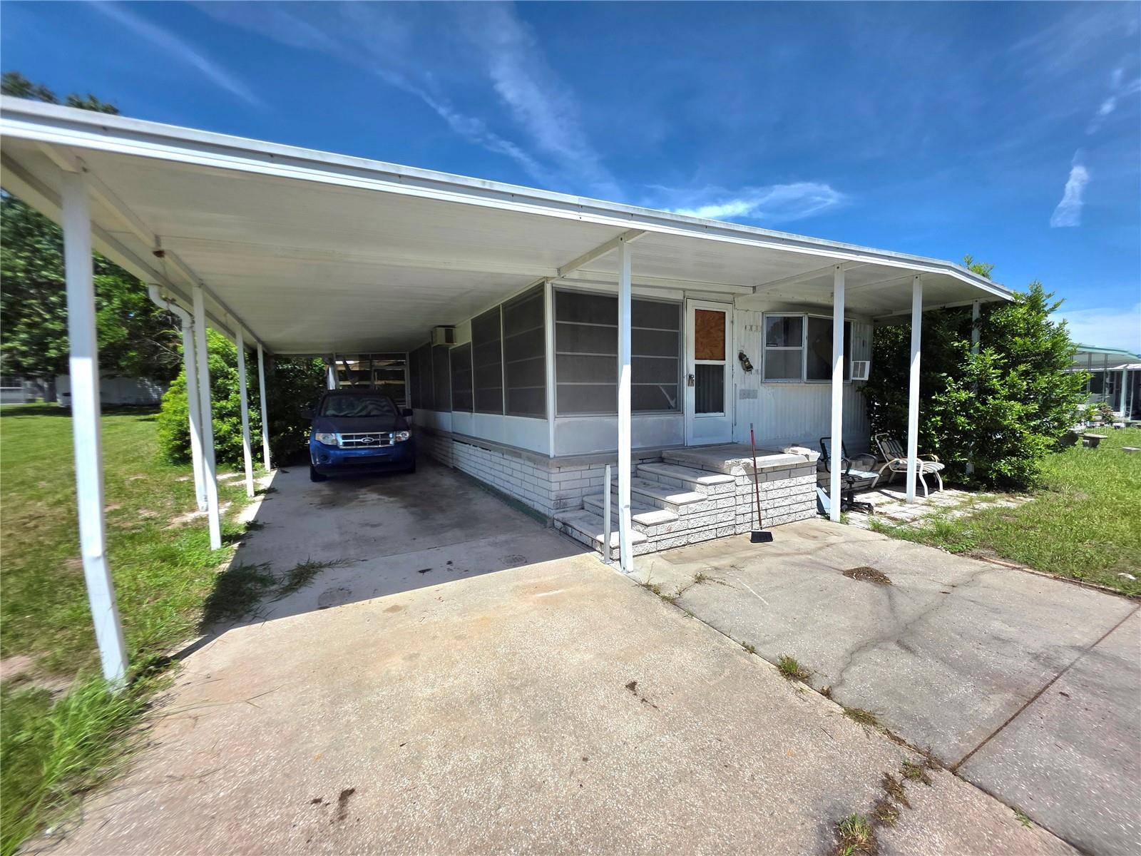 8095 WESTERN CIRCLE DR, Brooksville, FL 34613
