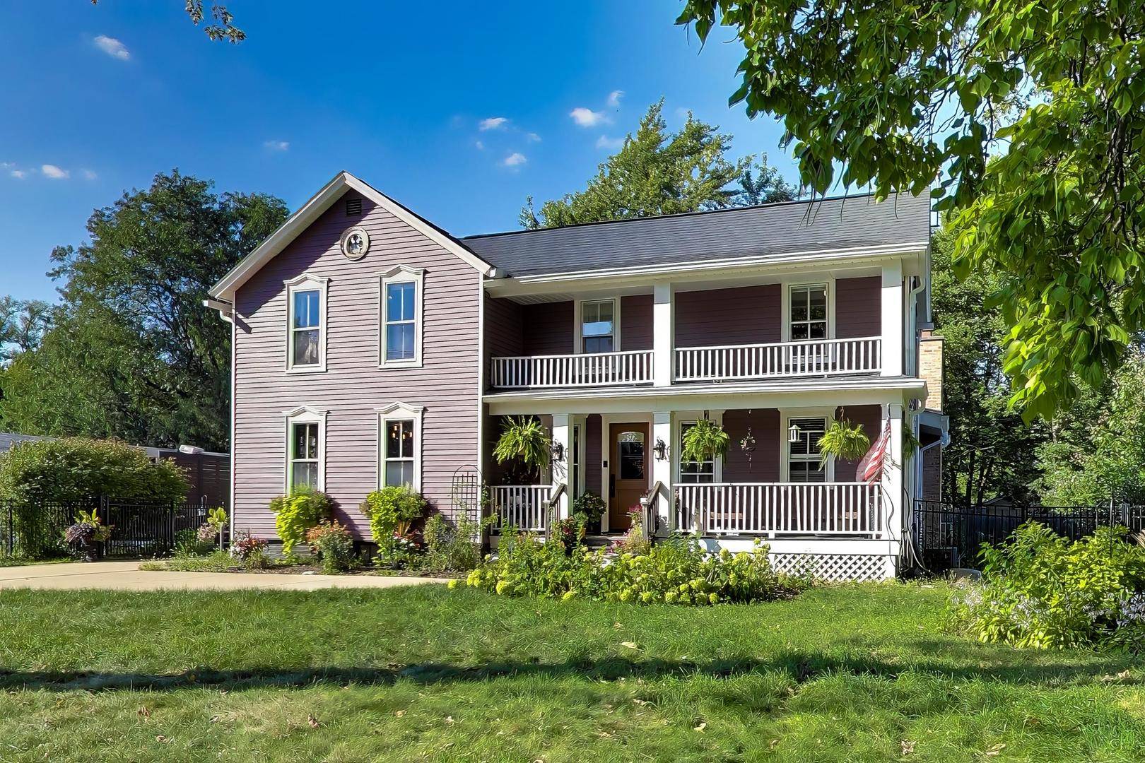 310 W Kirchhoff RD, Arlington Heights, IL 60005