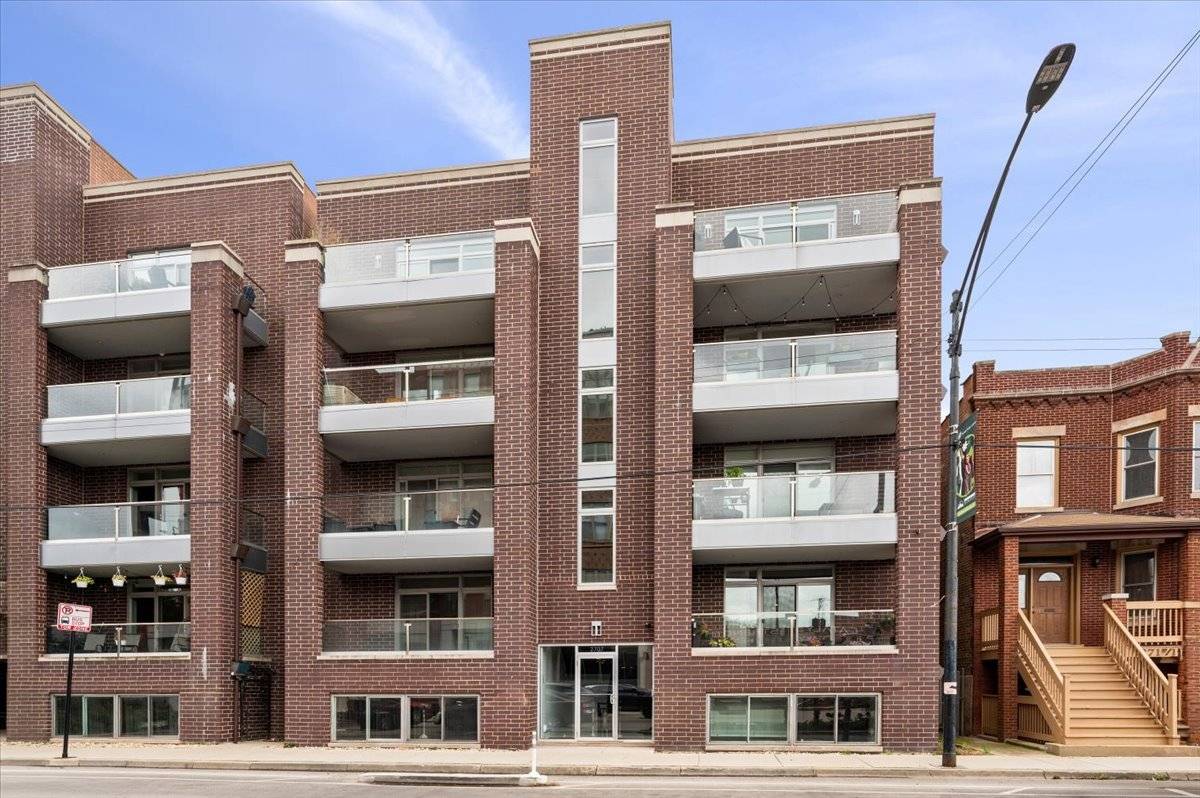 2707 W BELMONT AVE #3W, Chicago, IL 60618