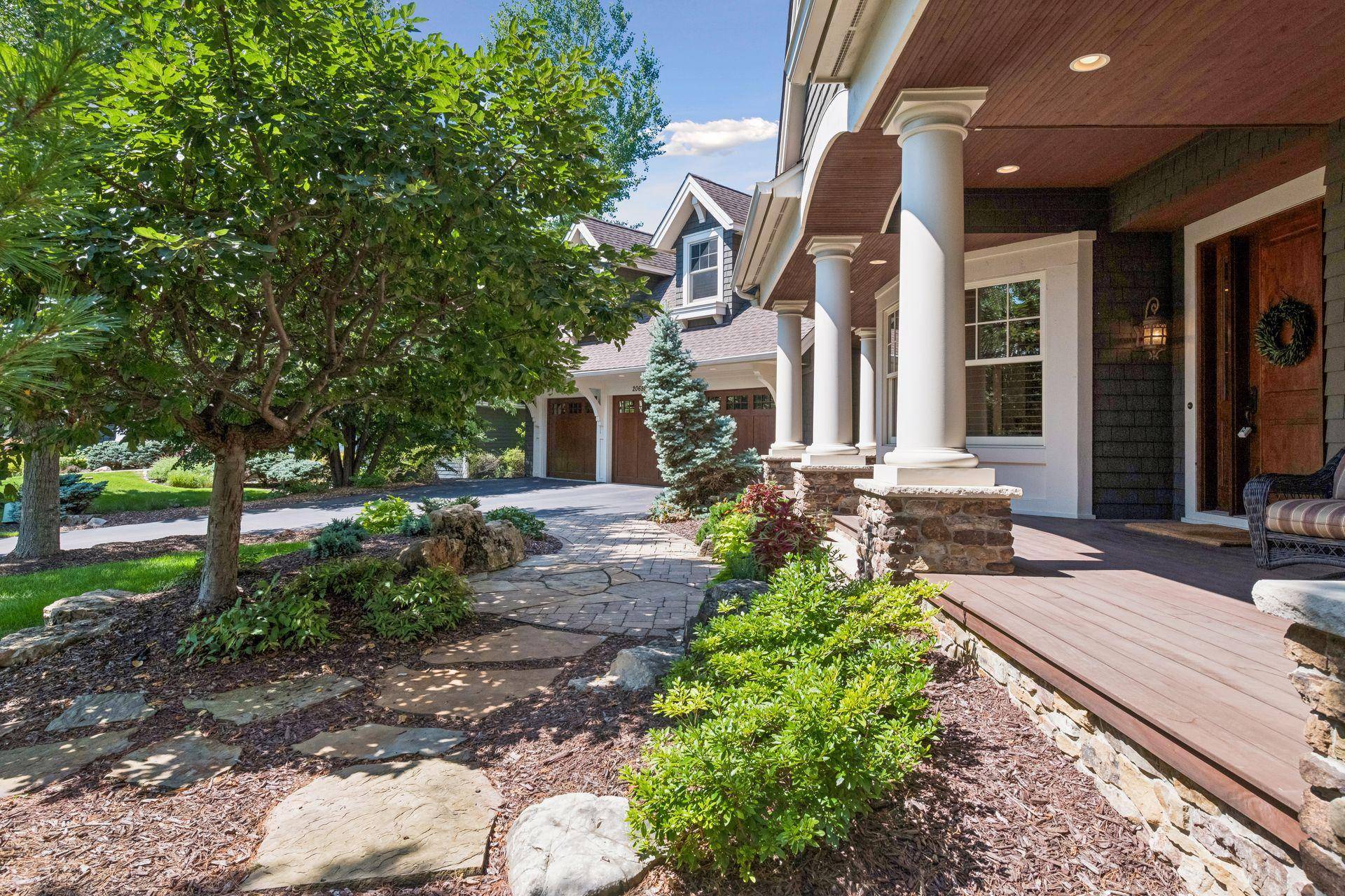 20650 Parkview LN, Excelsior, MN 55331