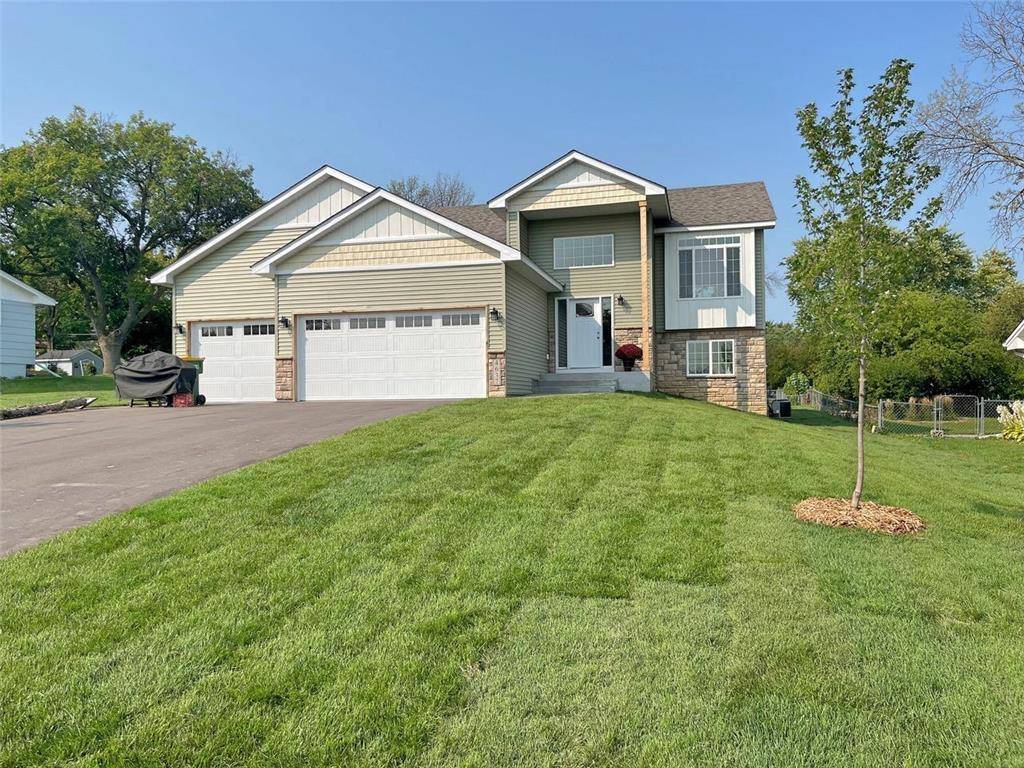 17xx Eugene ST, White Bear Lake, MN 55110