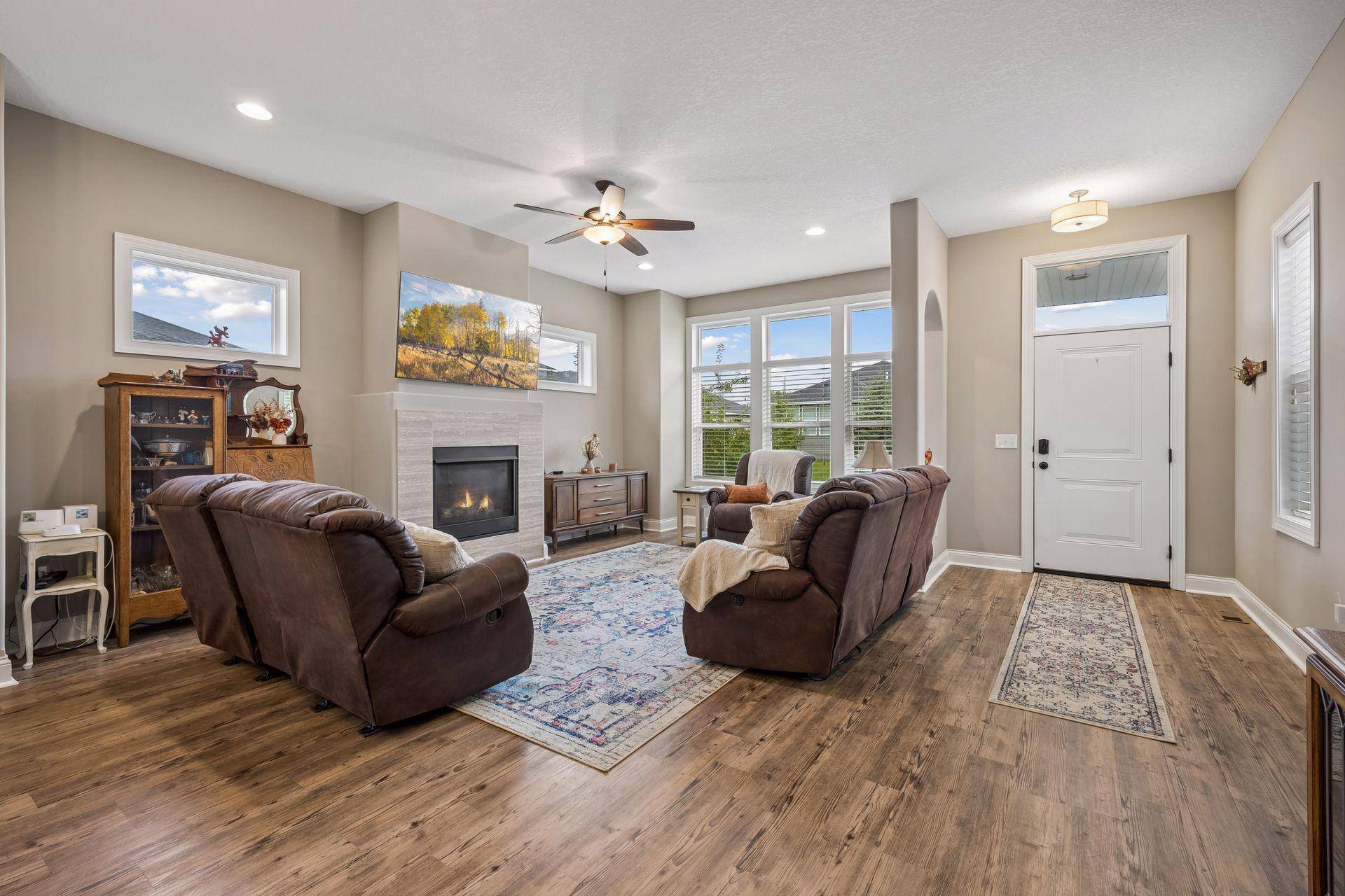 1183 Willowbrook CIR, Delano, MN 55328
