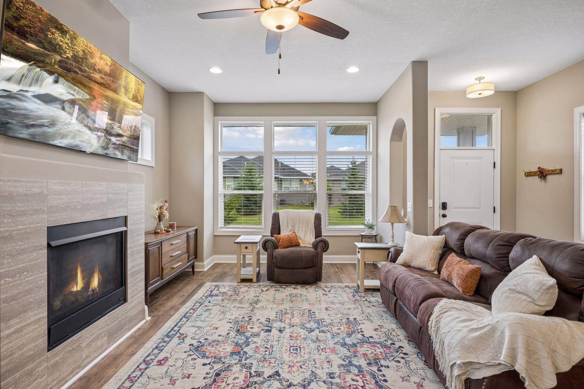 1183 Willowbrook CIR, Delano, MN 55328