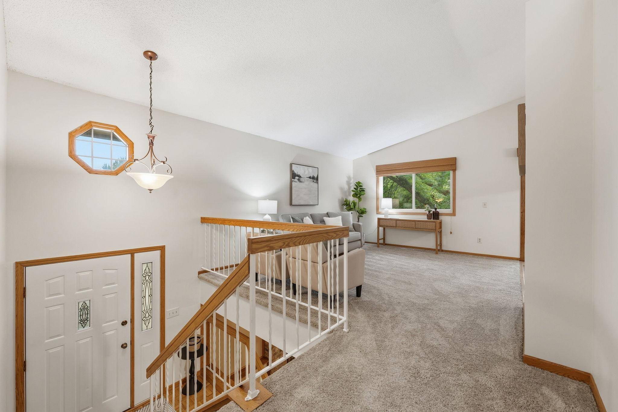 8414 Zinnia LN N, Maple Grove, MN 55369