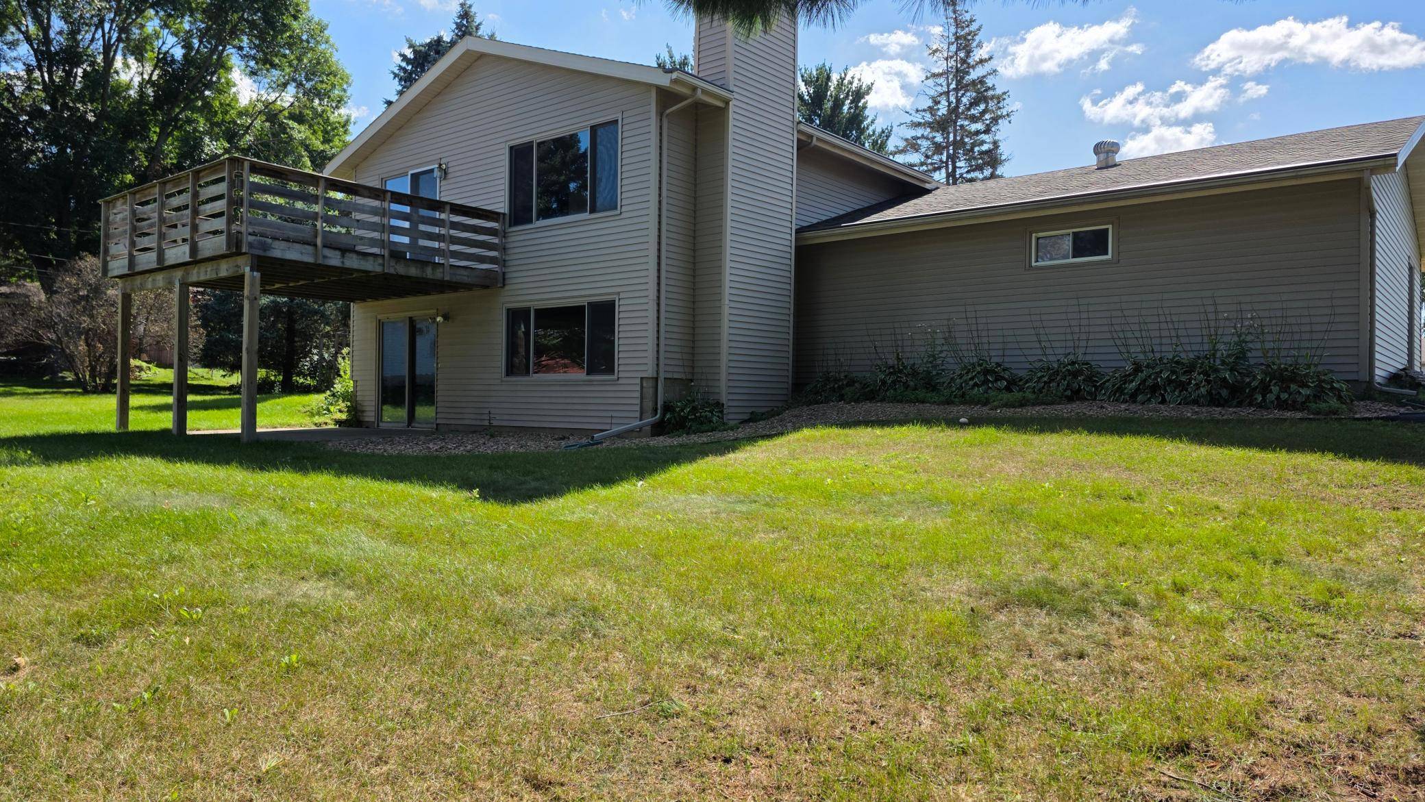 1727 30th ST NW, Rochester, MN 55901