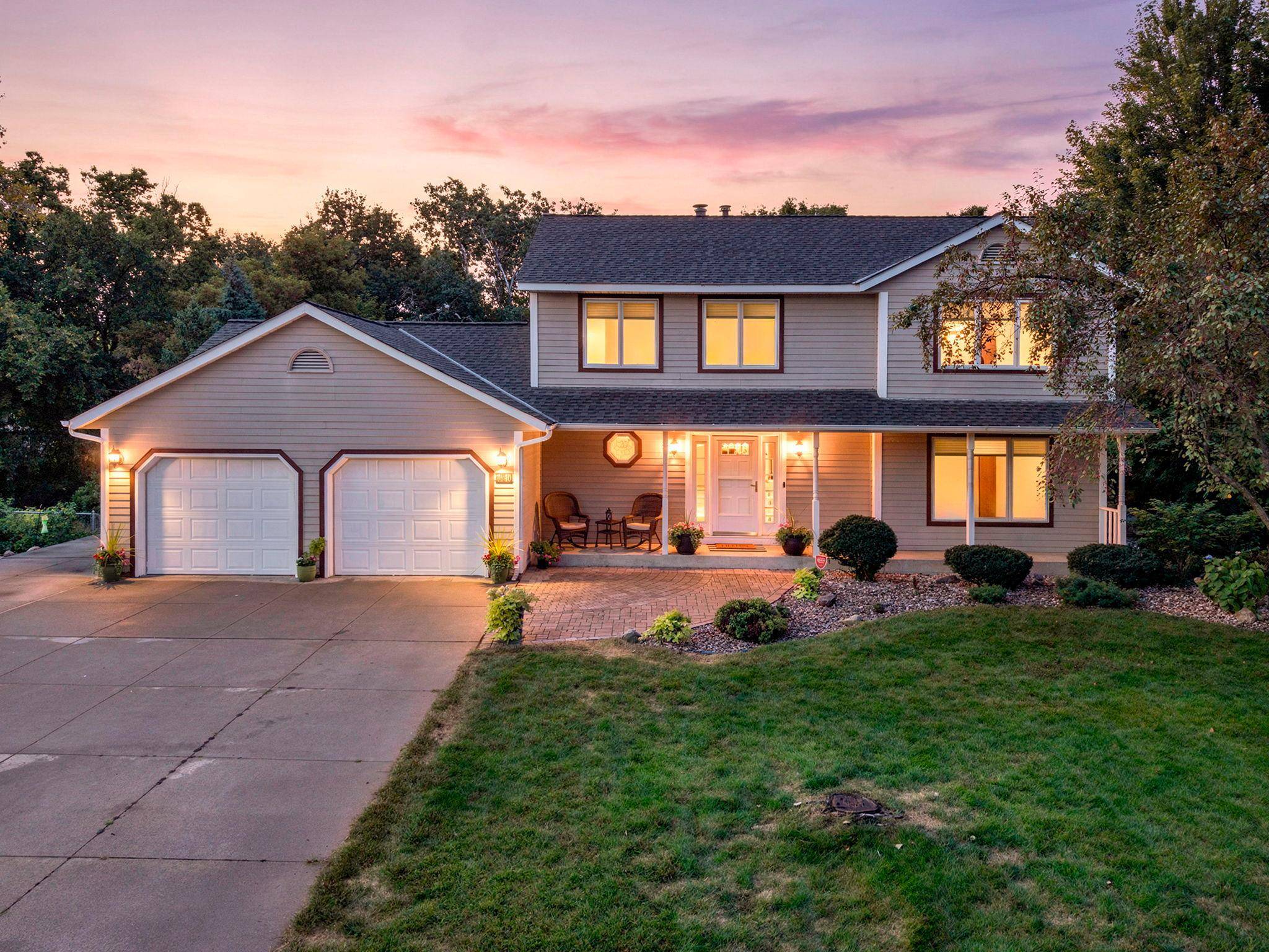 7640 Bowman CT, Inver Grove Heights, MN 55076