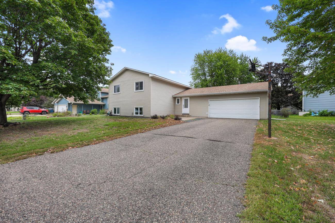 11714 Colorado AVE N, Champlin, MN 55316