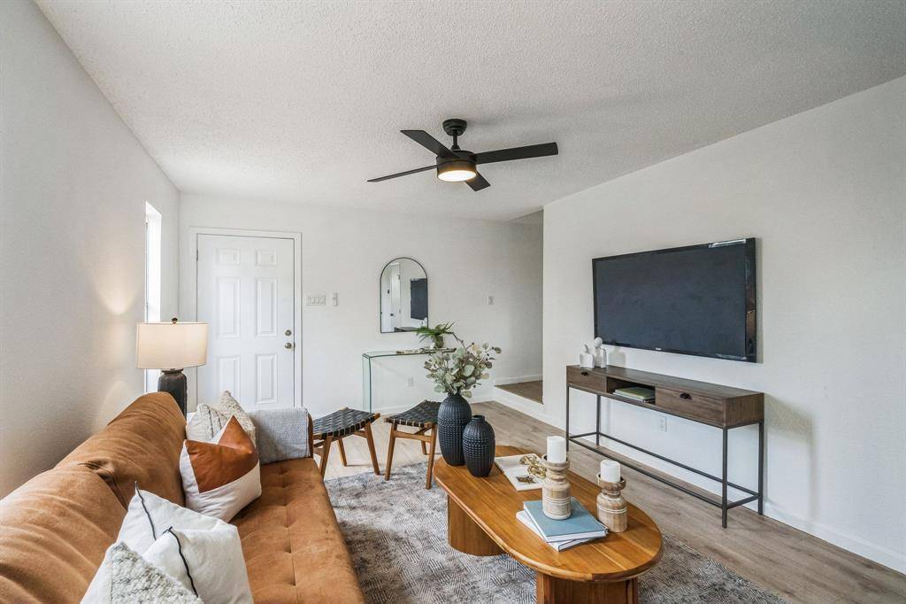 6914 Rifle BND #A, Austin, TX 78736