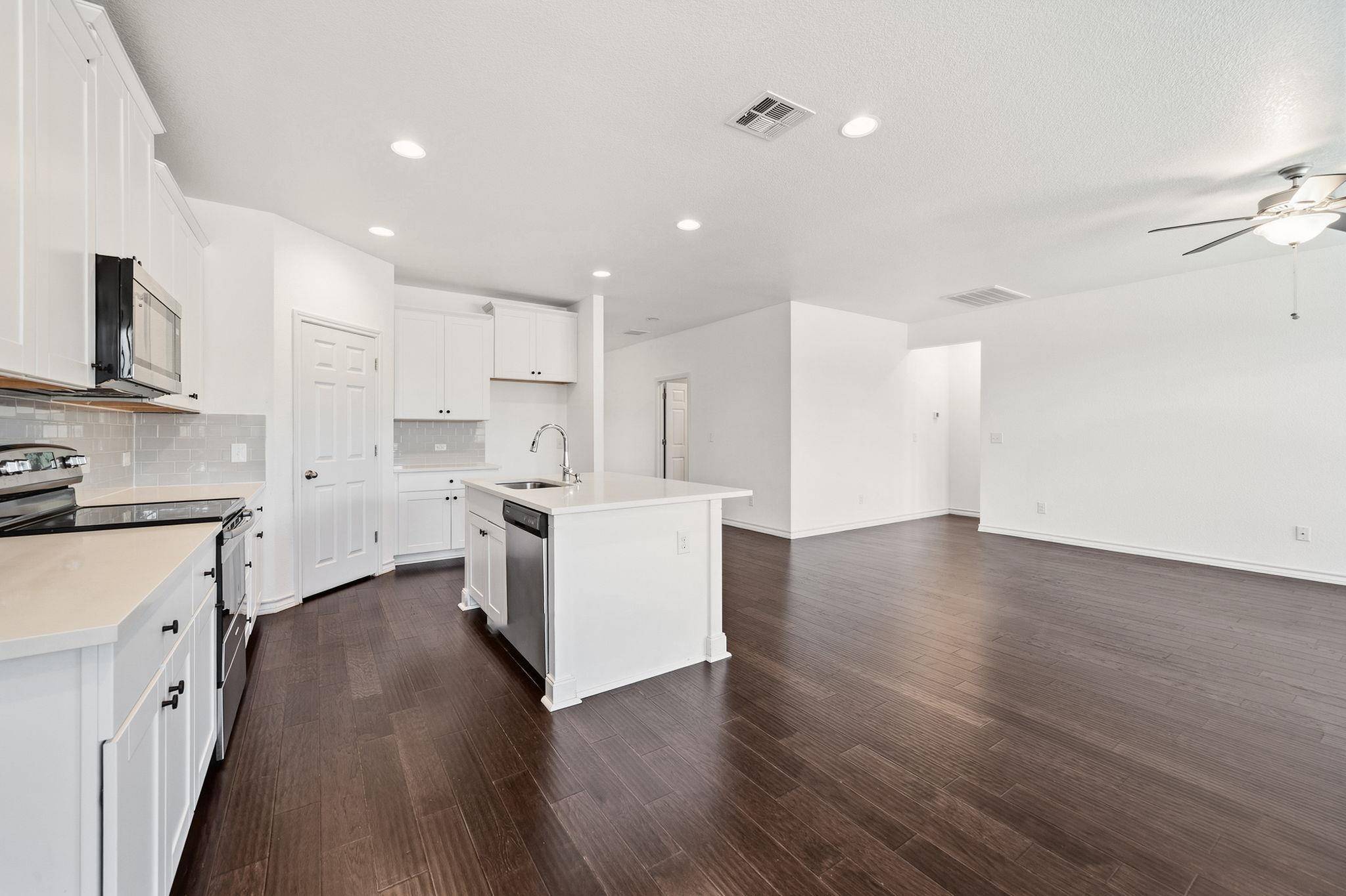 709 American TRL #58, Leander, TX 78641