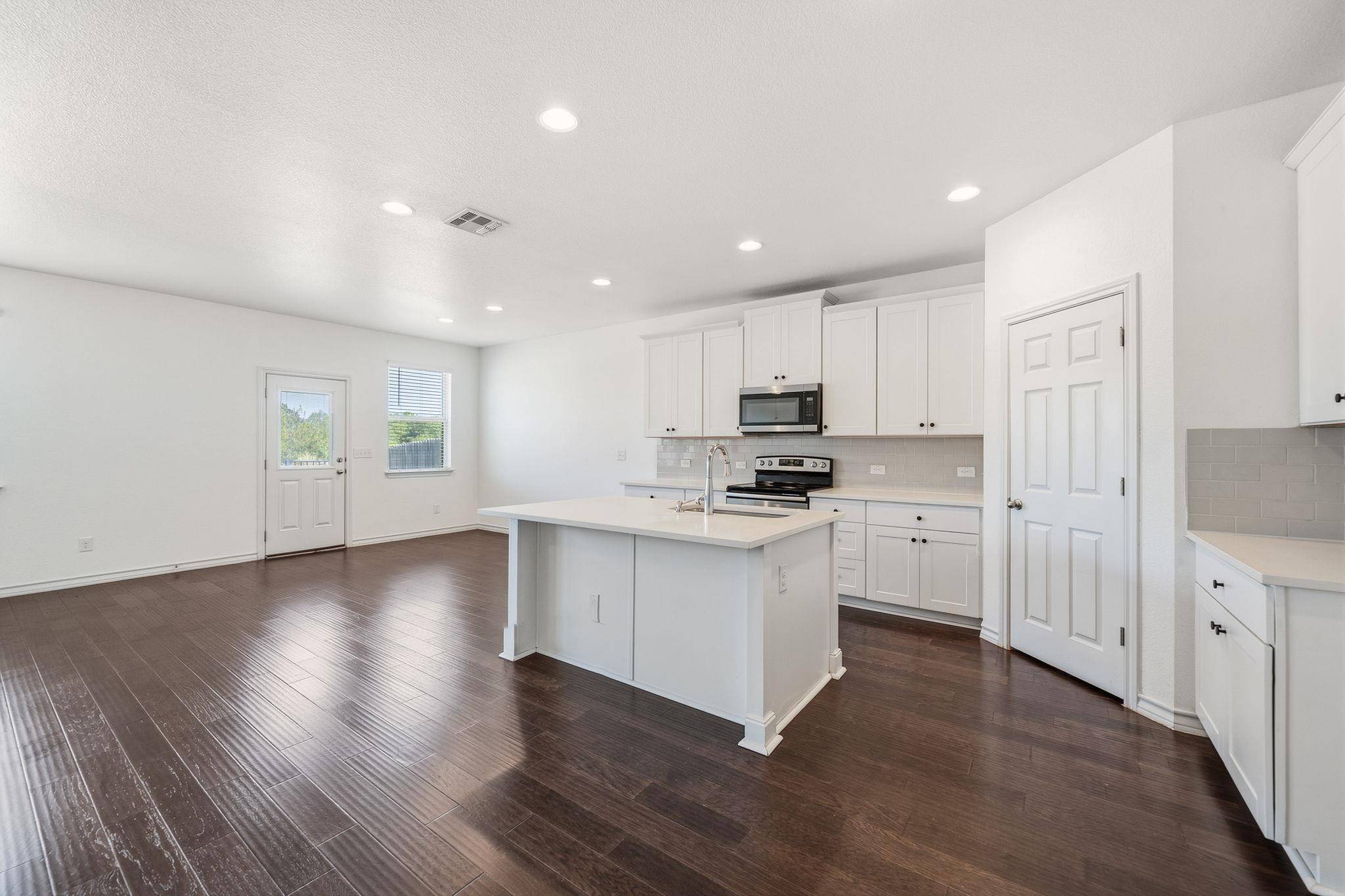 709 American TRL #58, Leander, TX 78641